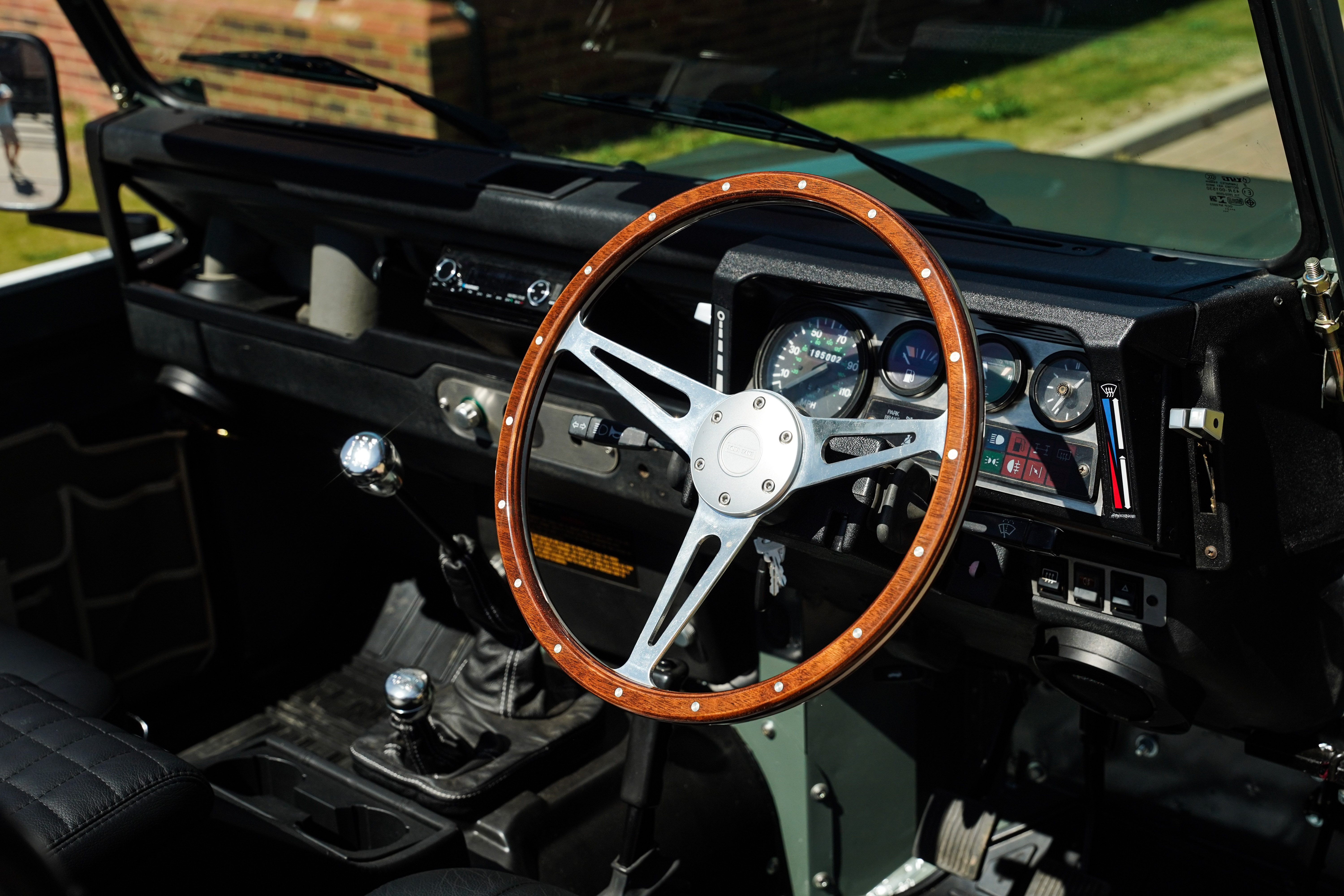 La Ford Bronco Raptor 2022 tiene 418 CV y 440 lb-pie de torque. : r/cars, image size:1263x842
