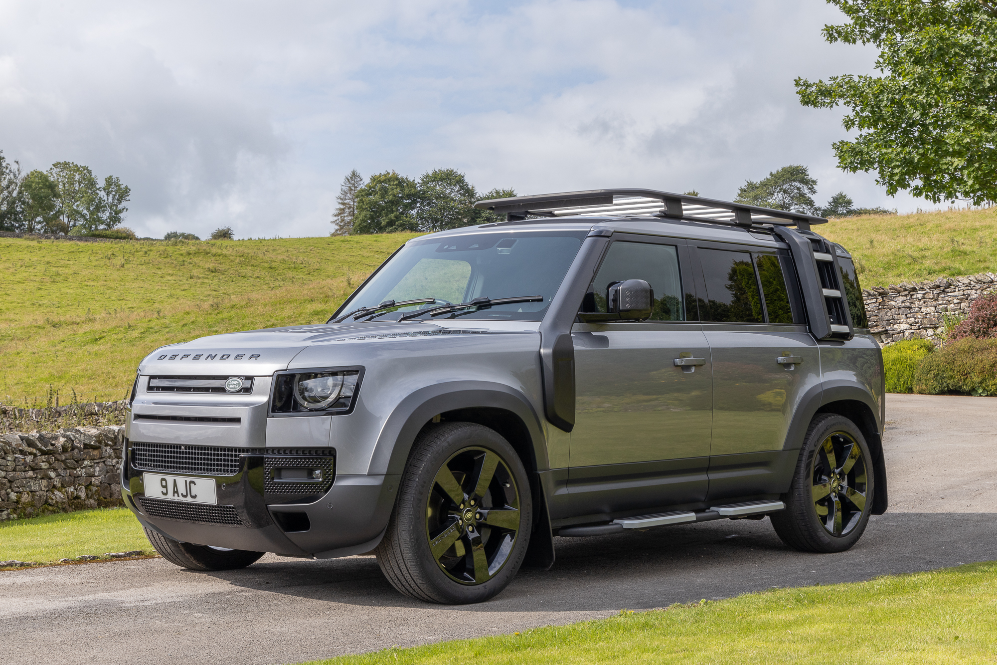 2023 Land Rover Defender 110 Hard Top D250