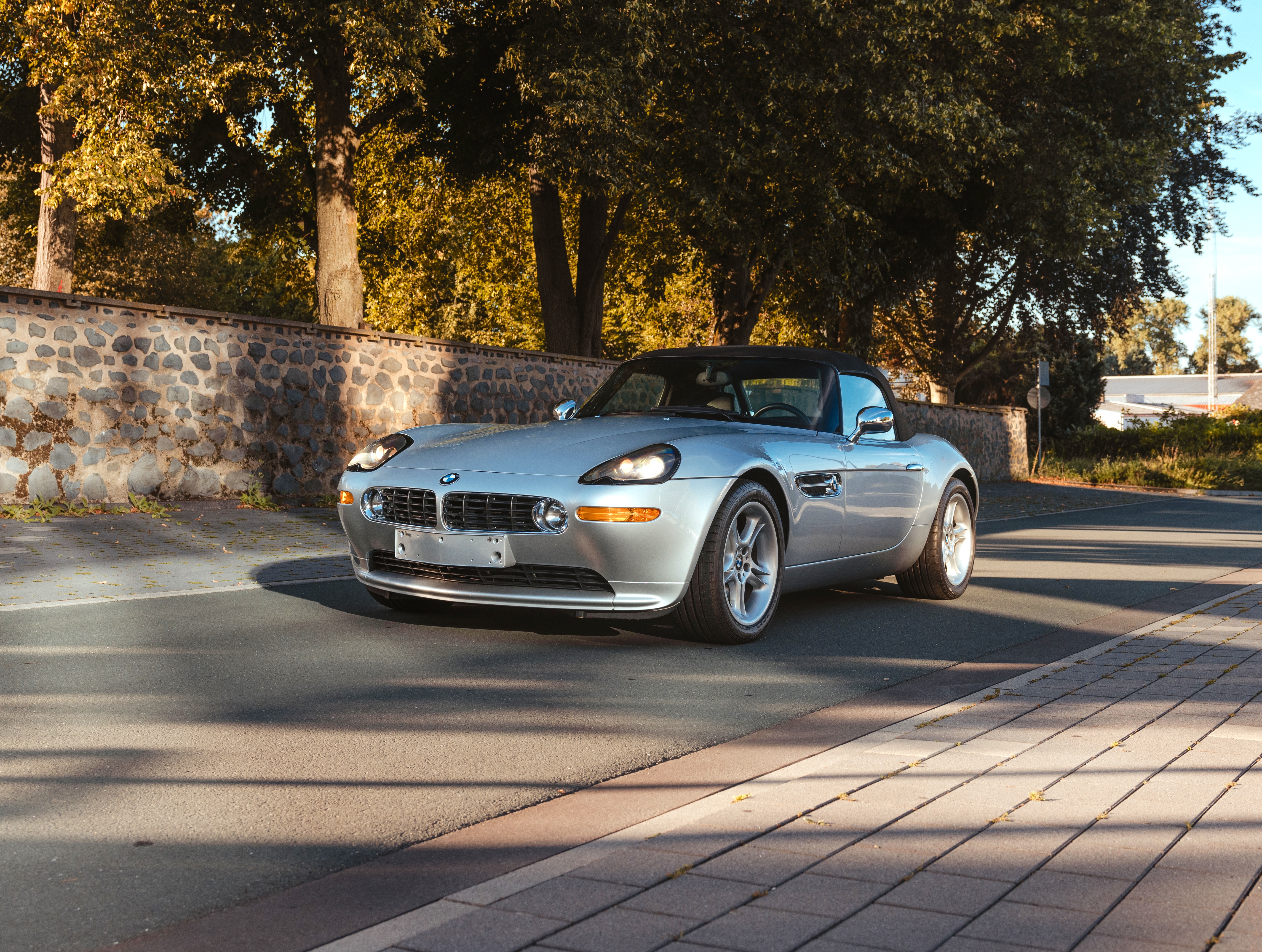 BMW Z8 ベースグレード 2000年式 中古車詳細 | プロに任せる