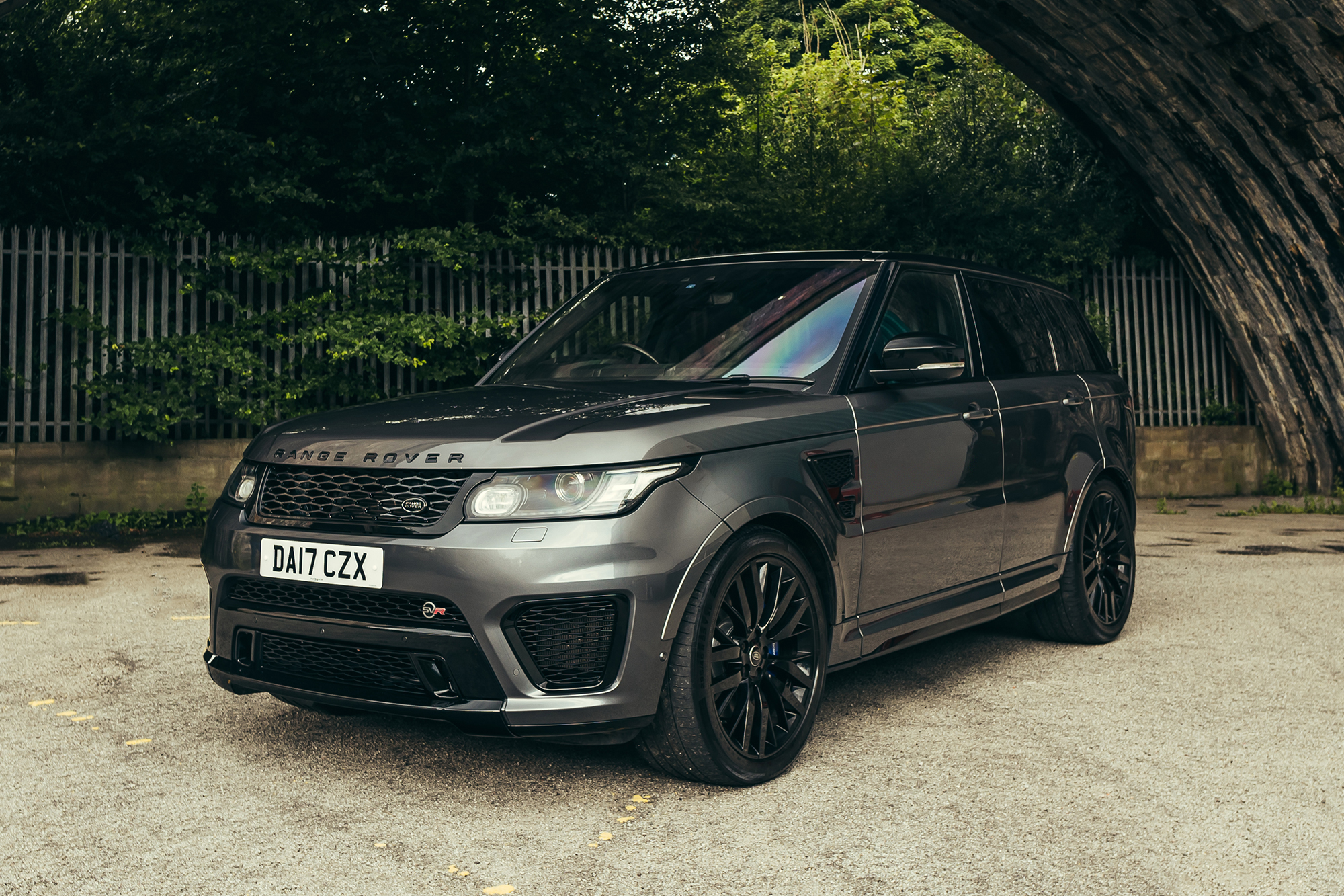 2017 Range Rover Sport SVR