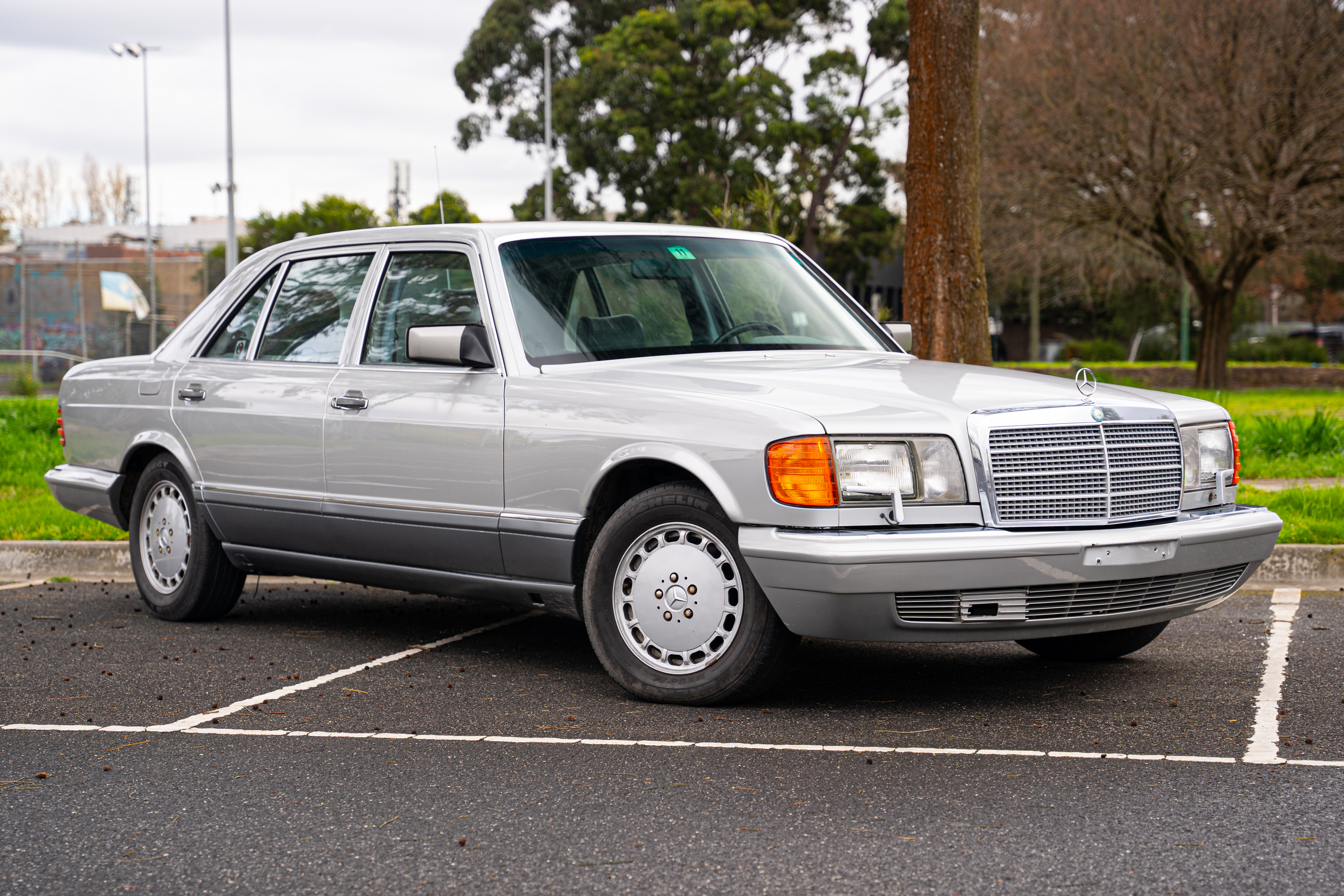 1991 Mercedes-Benz (W126) 560 SEL - LHD