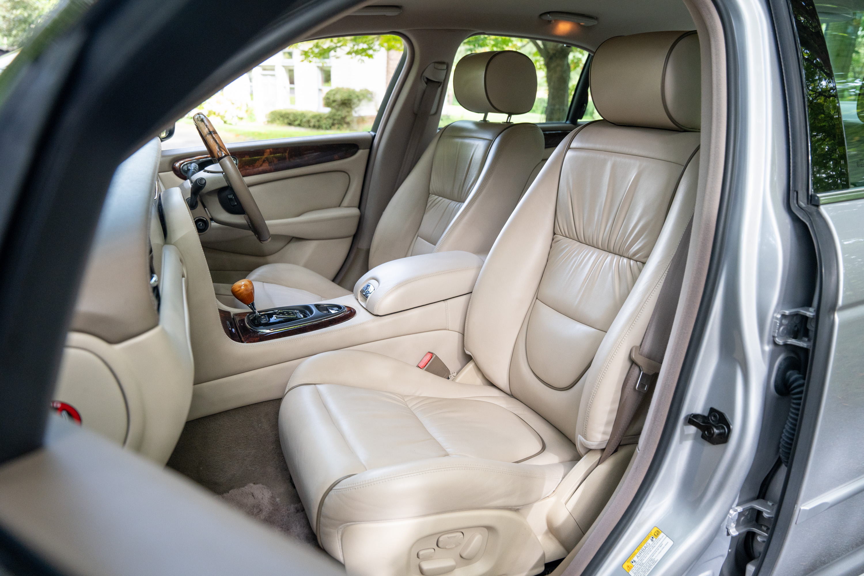 2003 Jaguar XJ (X350) Super V8 for sale by auction in West 2003 Jaguar XJ (X350) Super V8 for sale by auction in West