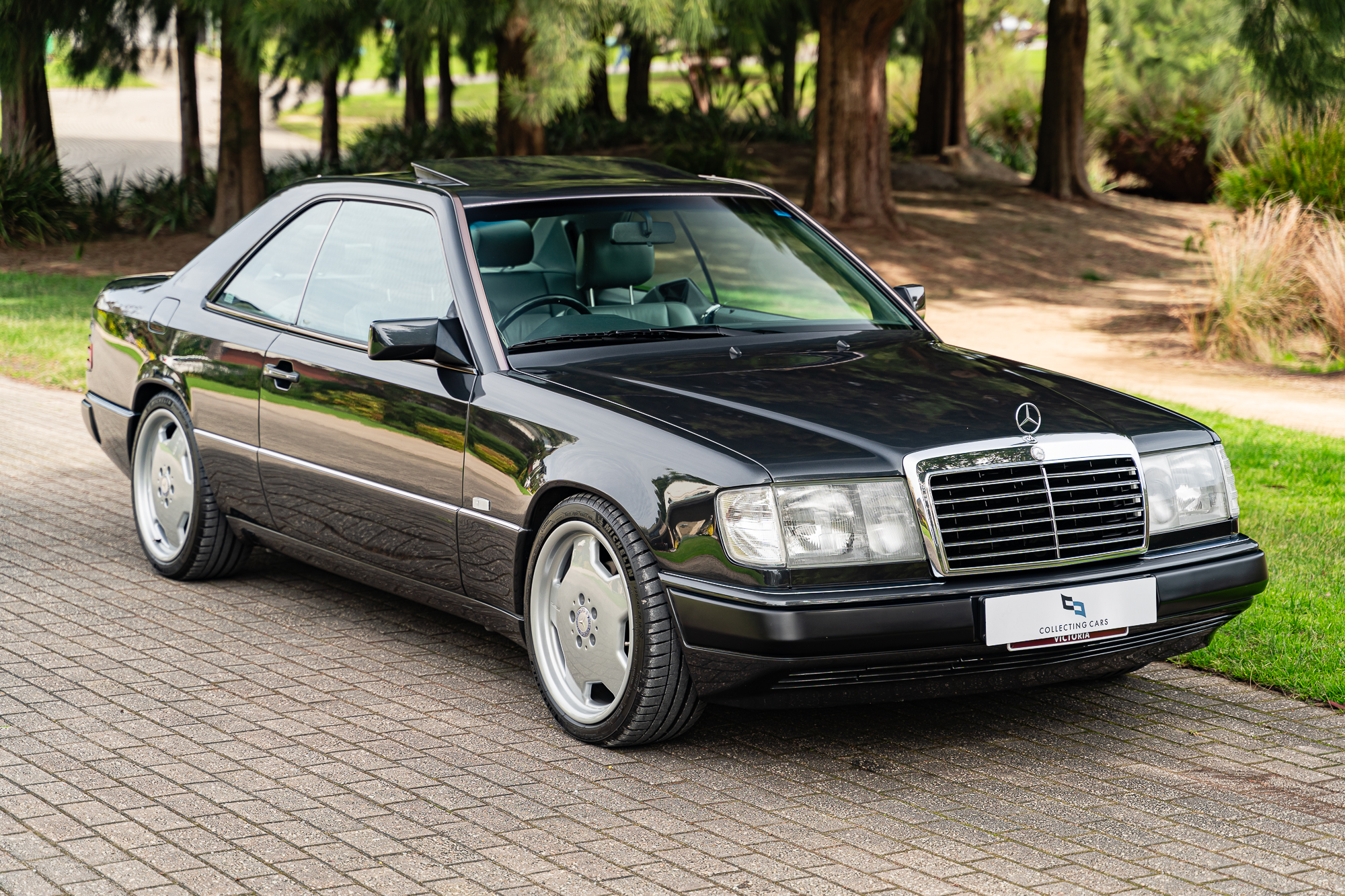 1992 Mercedes-Benz (W124) 300 CE - 24