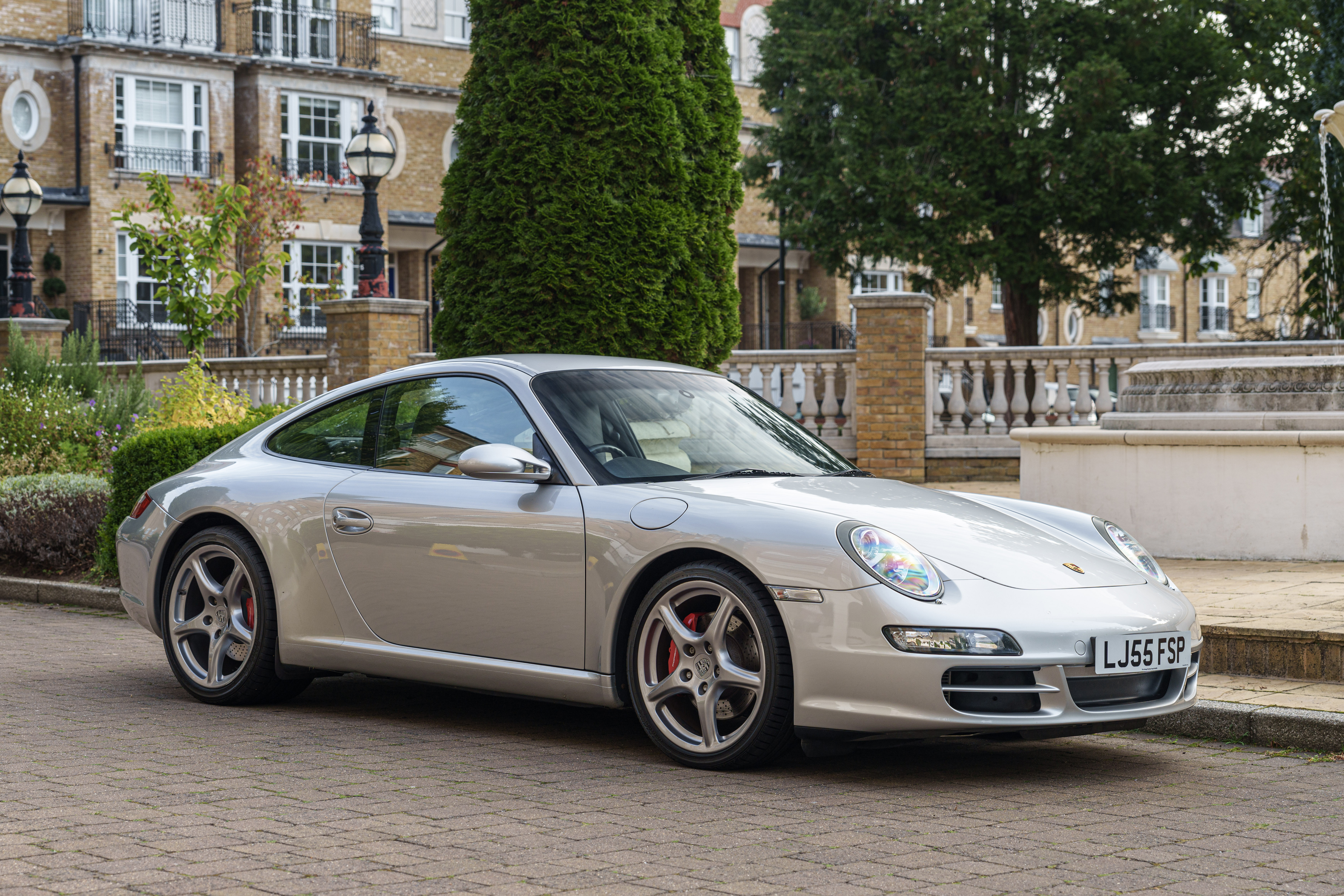 2005 Porsche 911 (997) Carrera S - Manual