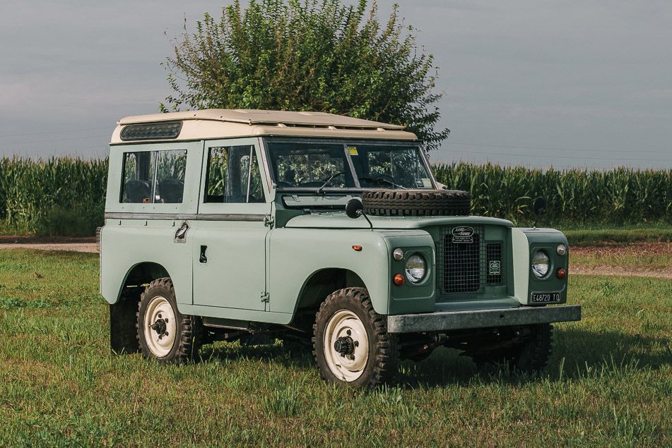 1971 Land Rover Series IIA 88"