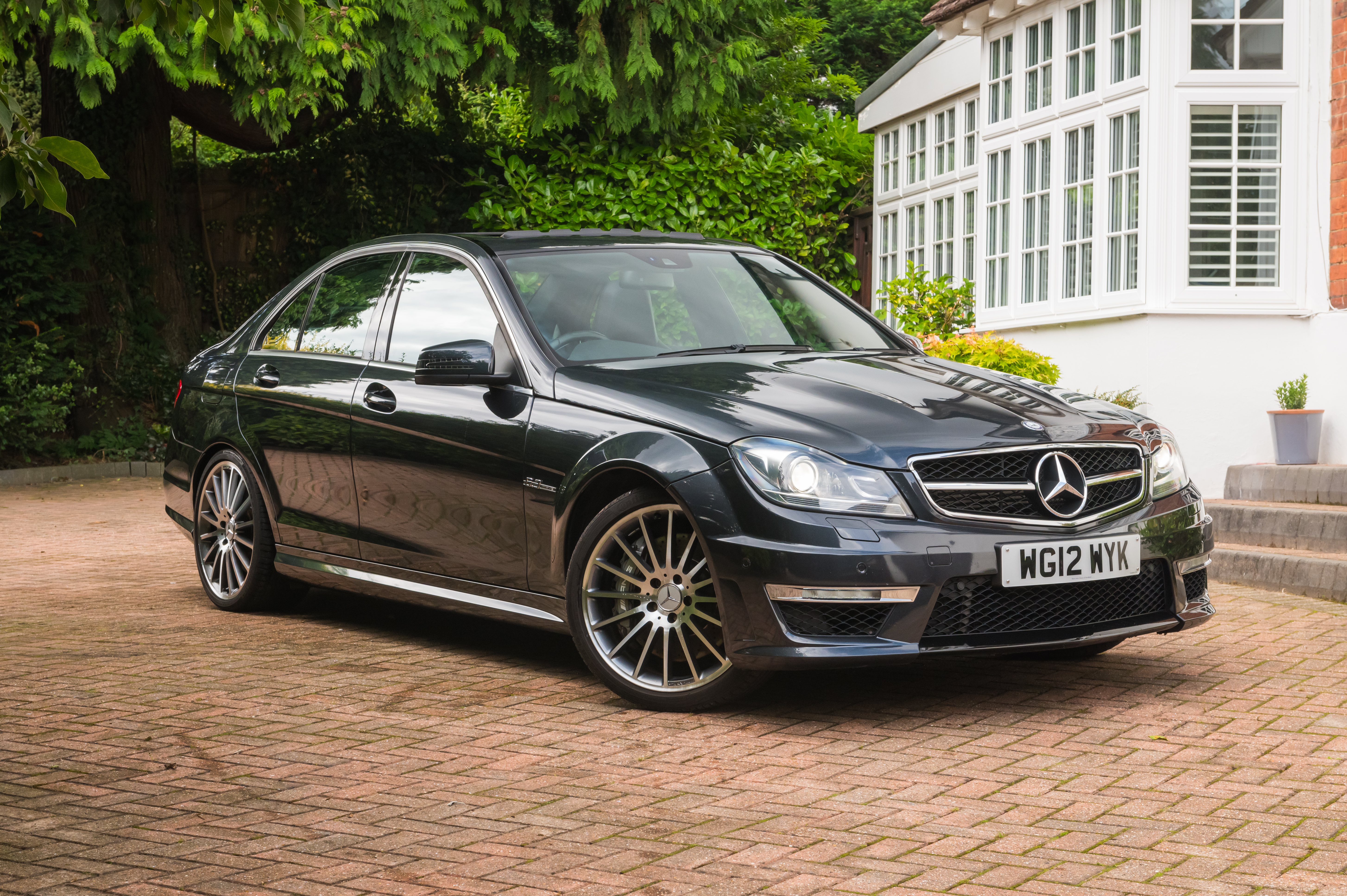 2012 Mercedes-Benz (W204) C63 AMG