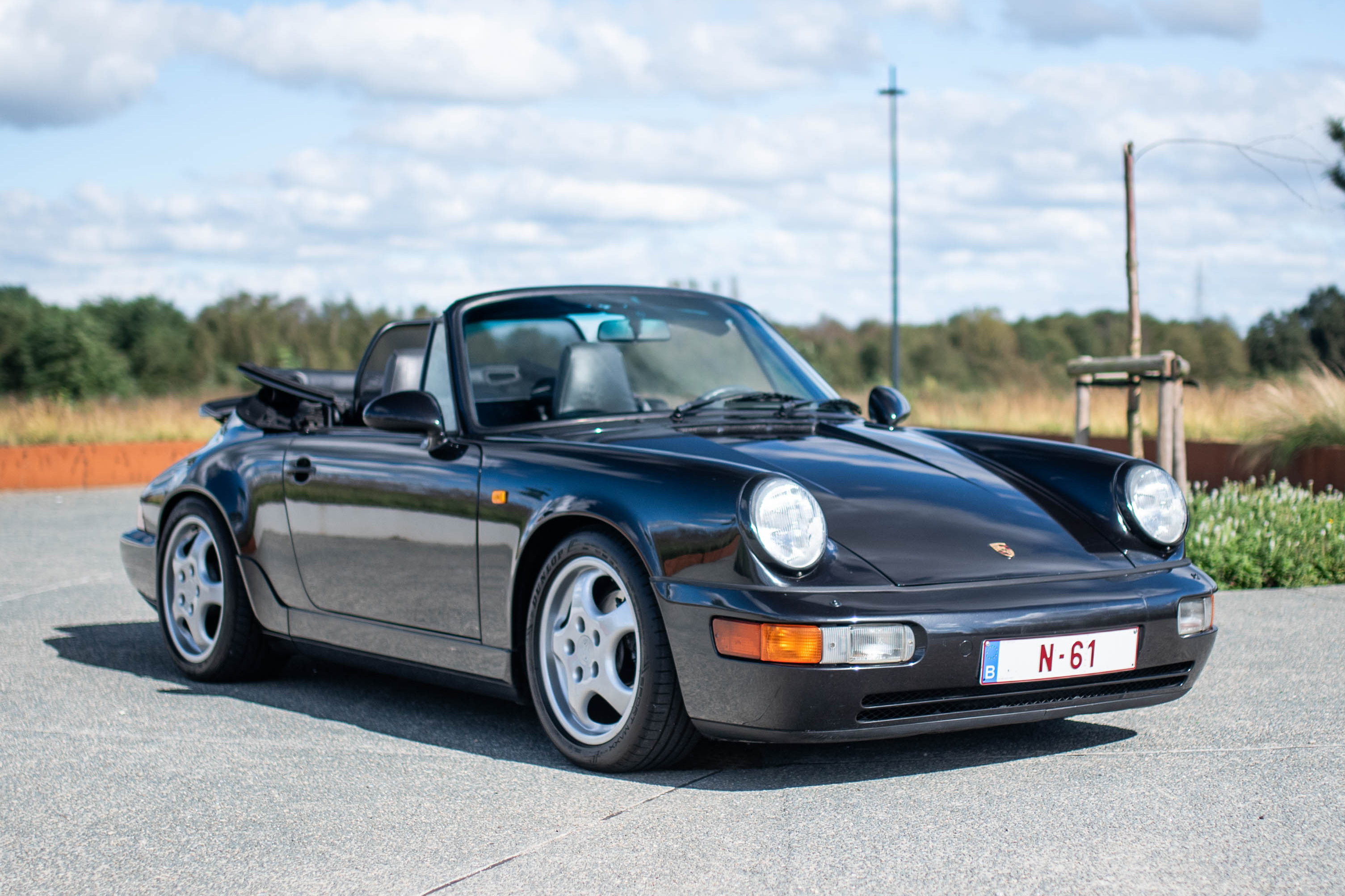 1990 Porsche 911 (964) Carrera 4 Cabriolet