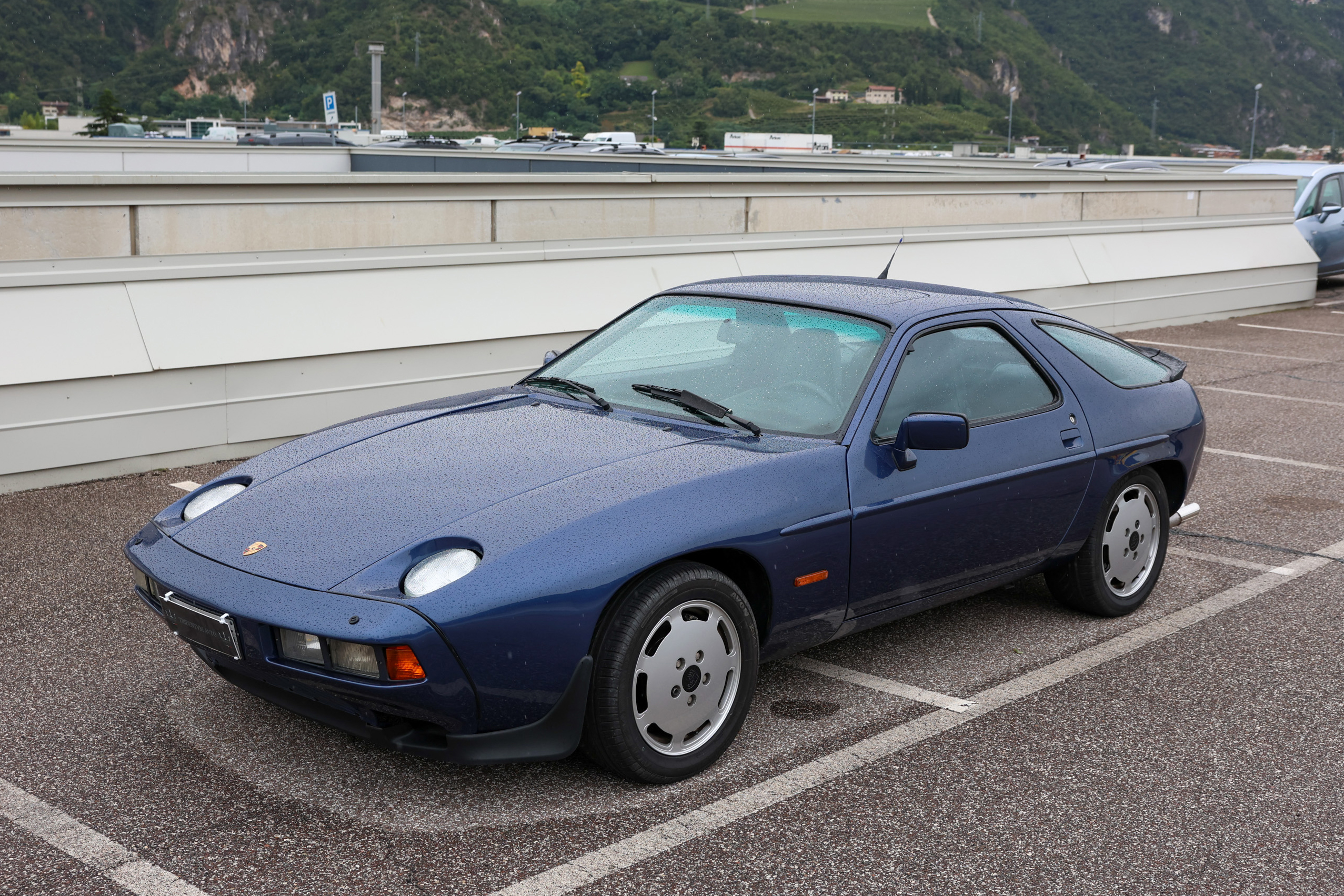 1986 Porsche 928 S - Manual