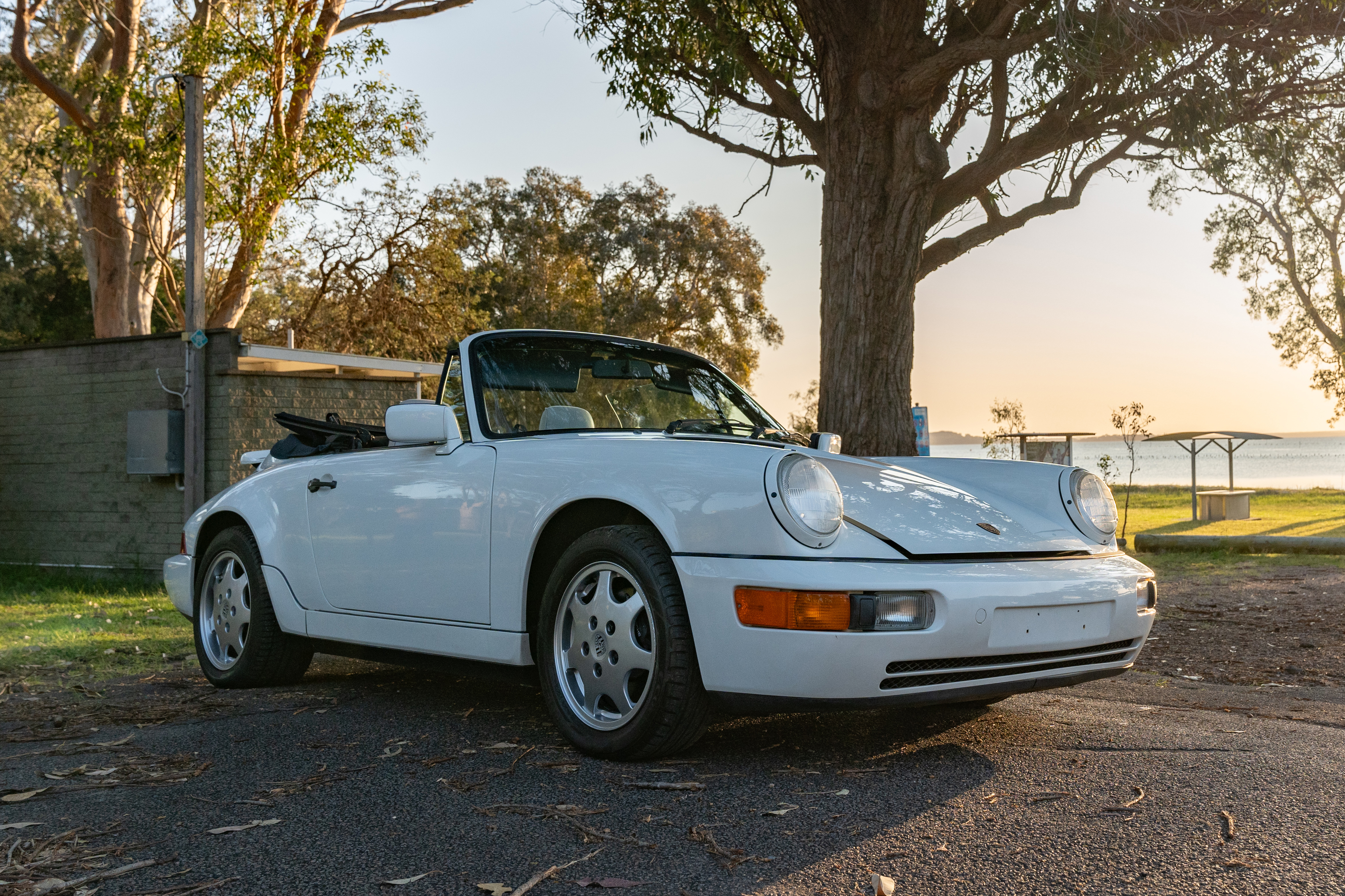 1990 Porsche 911 (964) Carrera 2 Cabriolet