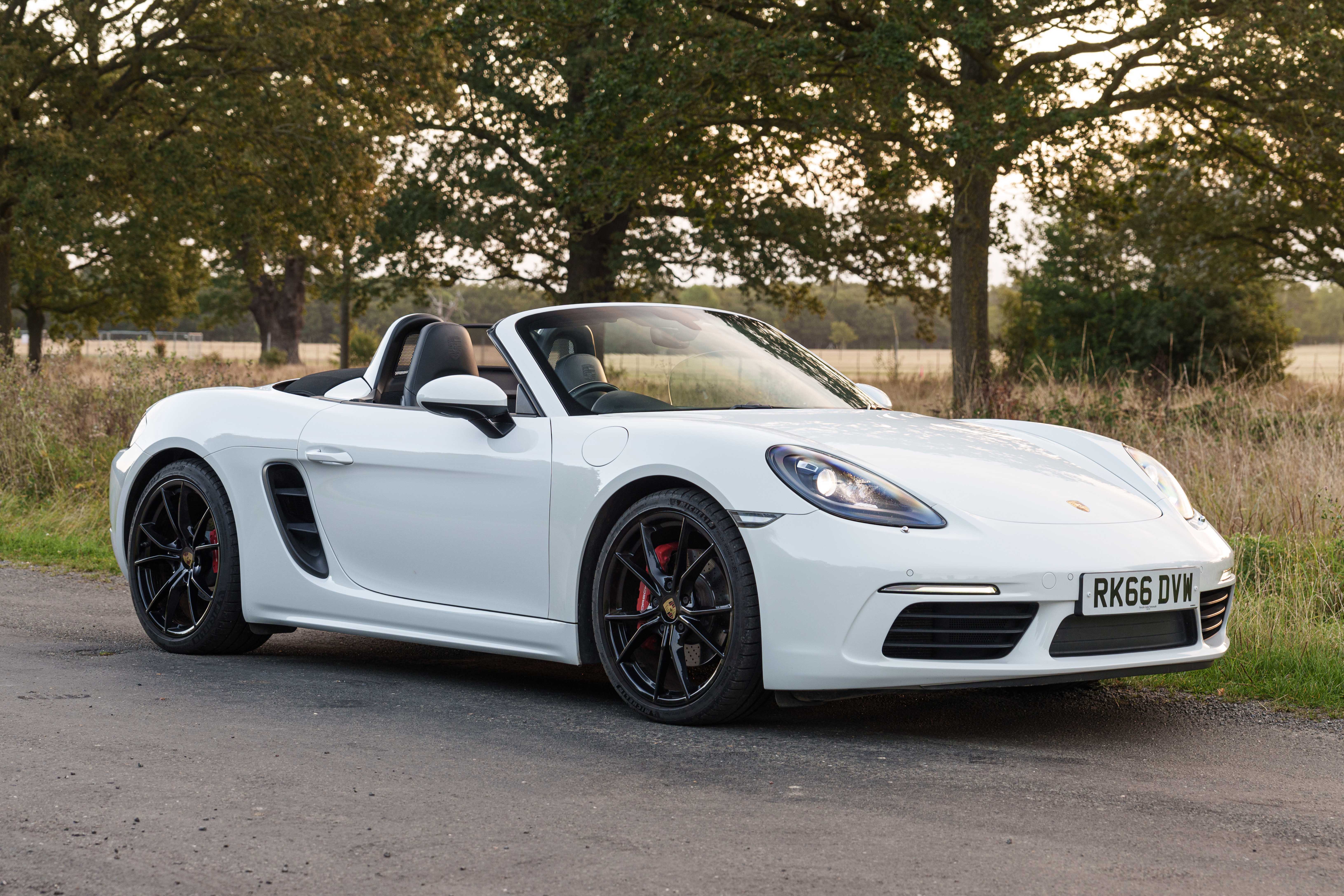 2016 Porsche 718 Boxster S