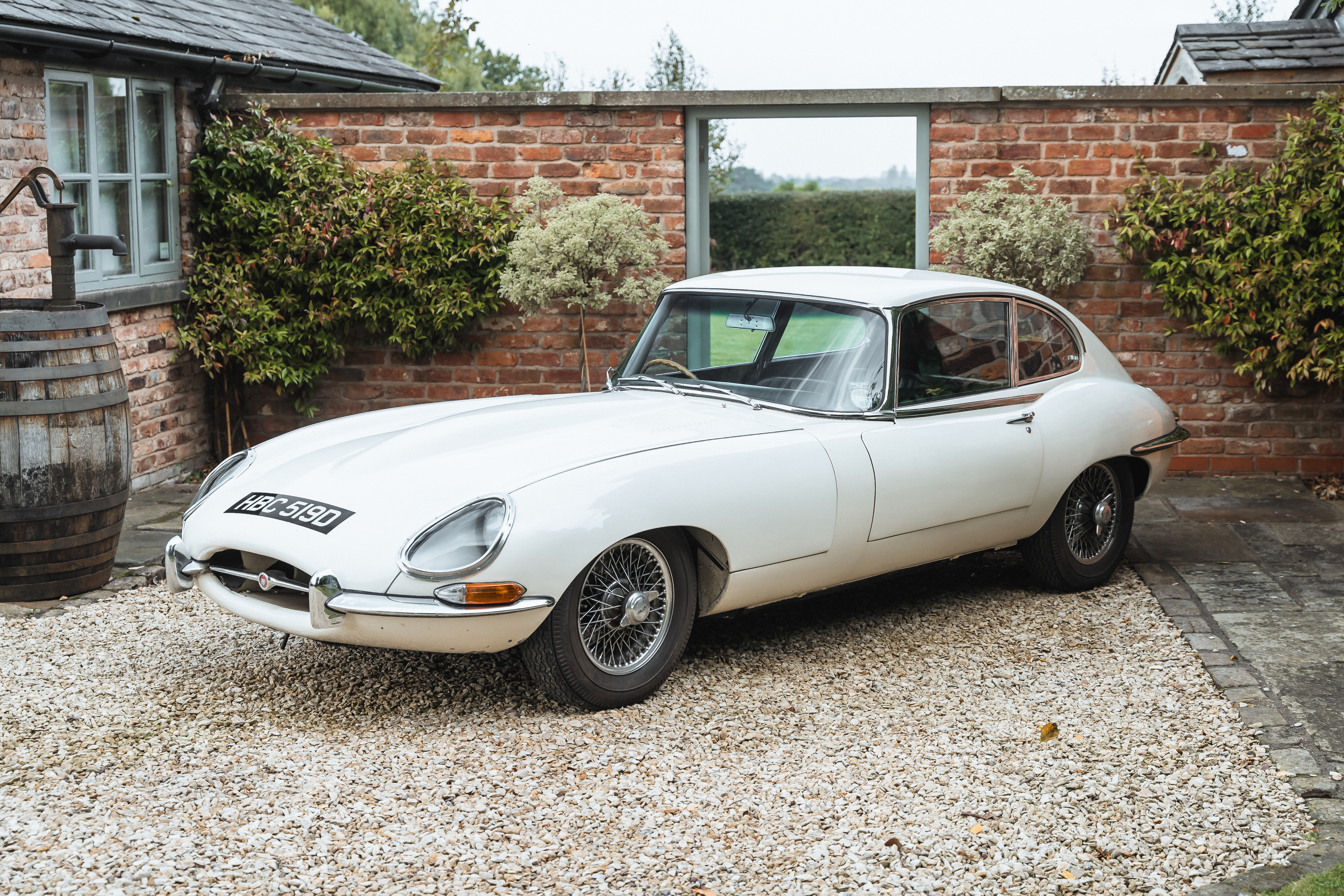 1966 Jaguar E-Type Series 1 4.2 FHC 2+2