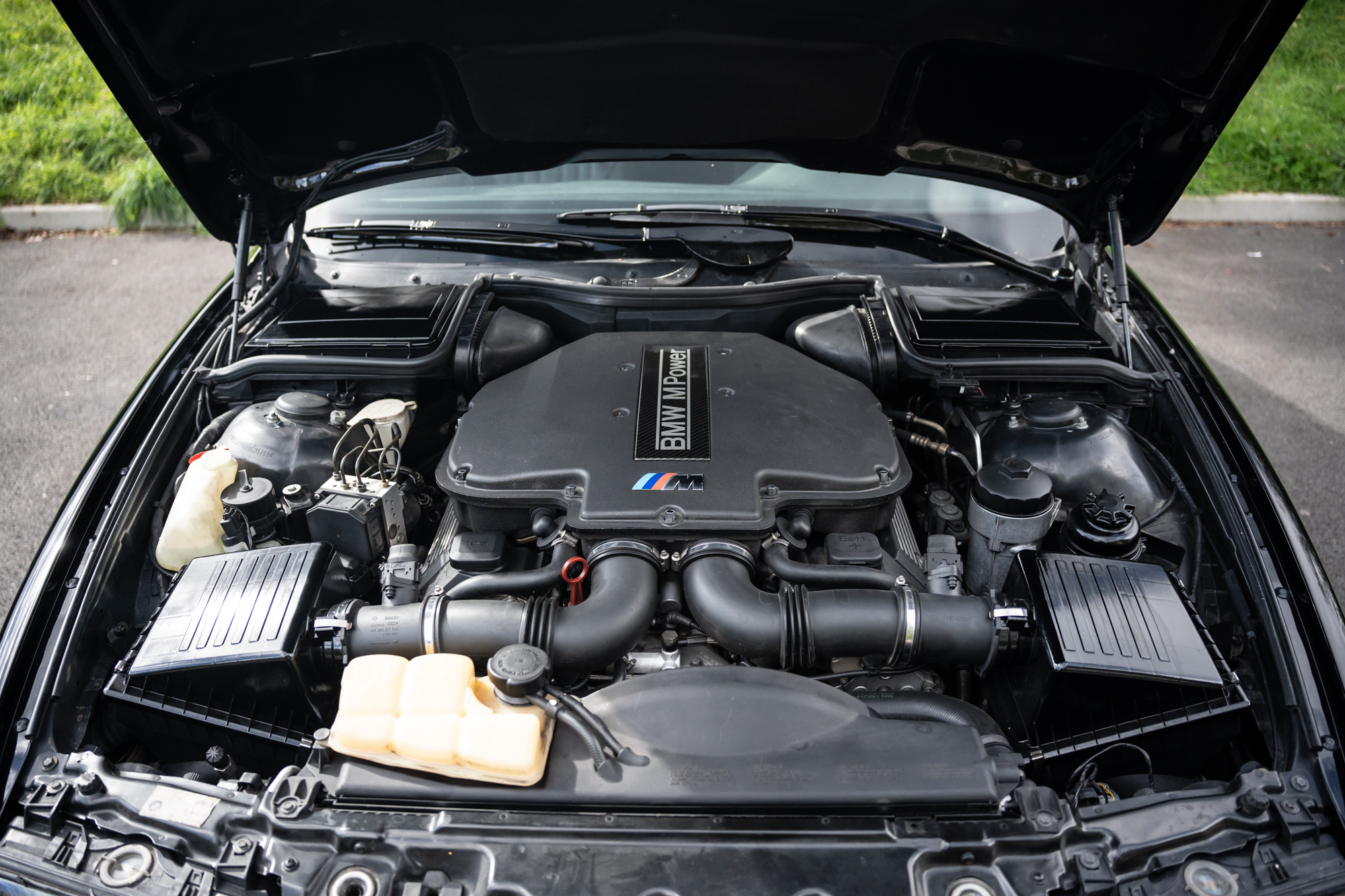 BMW 5シリーズ　E39後期　フルブラ Top 50 Mods For BMW E39 - YouTube