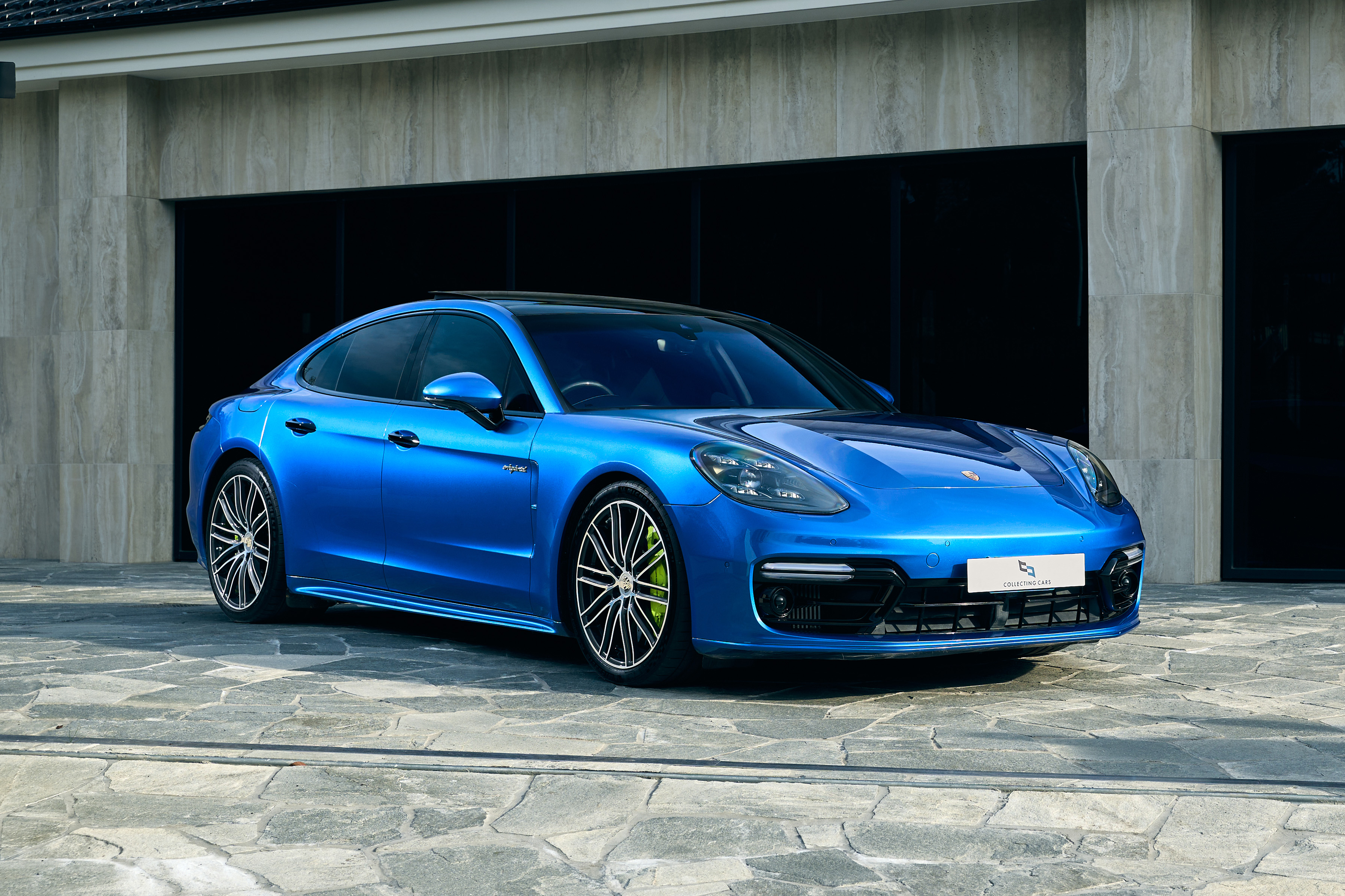 2019 Porsche Panamera Turbo S E-Hybrid