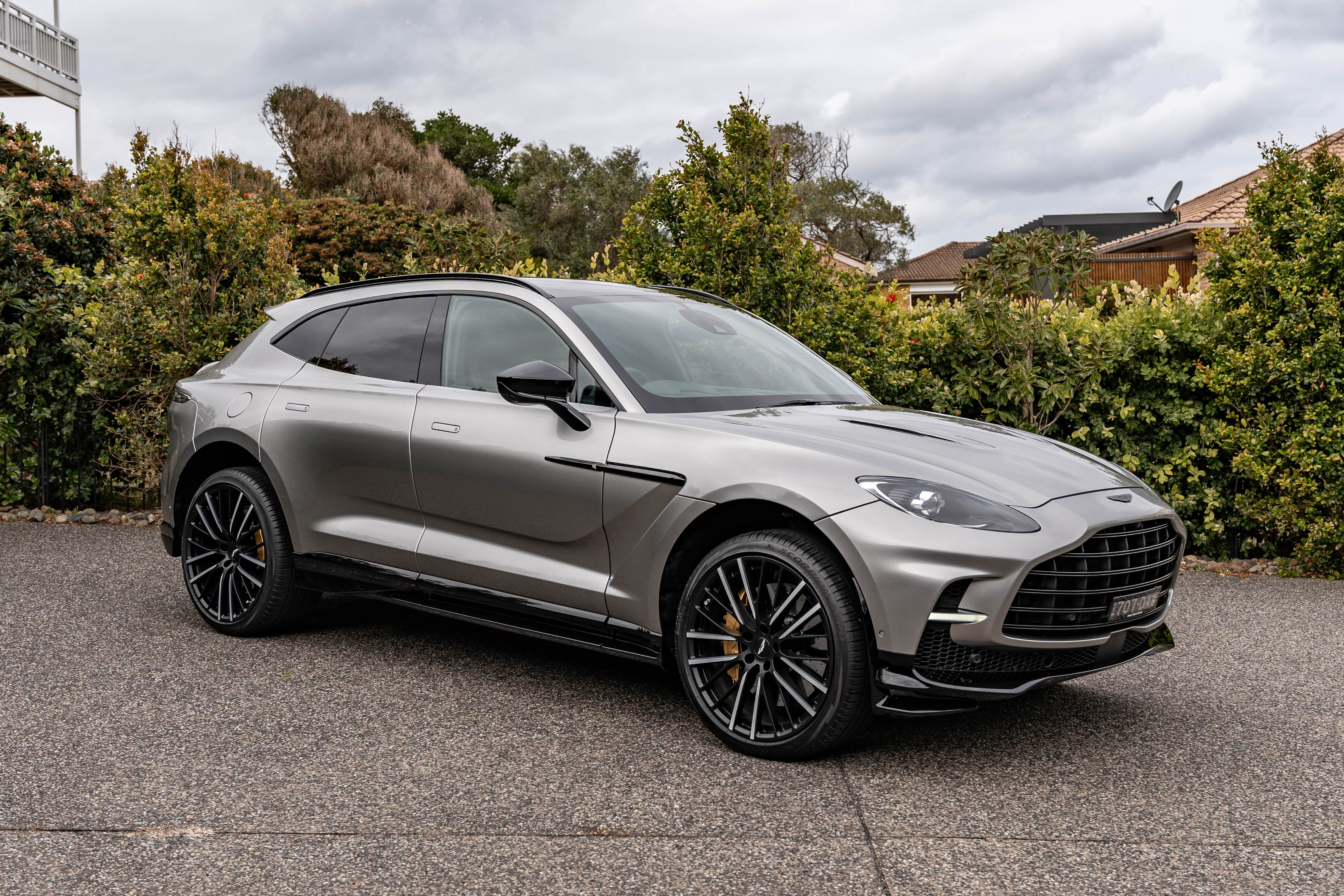 2024 Aston Martin DBX707