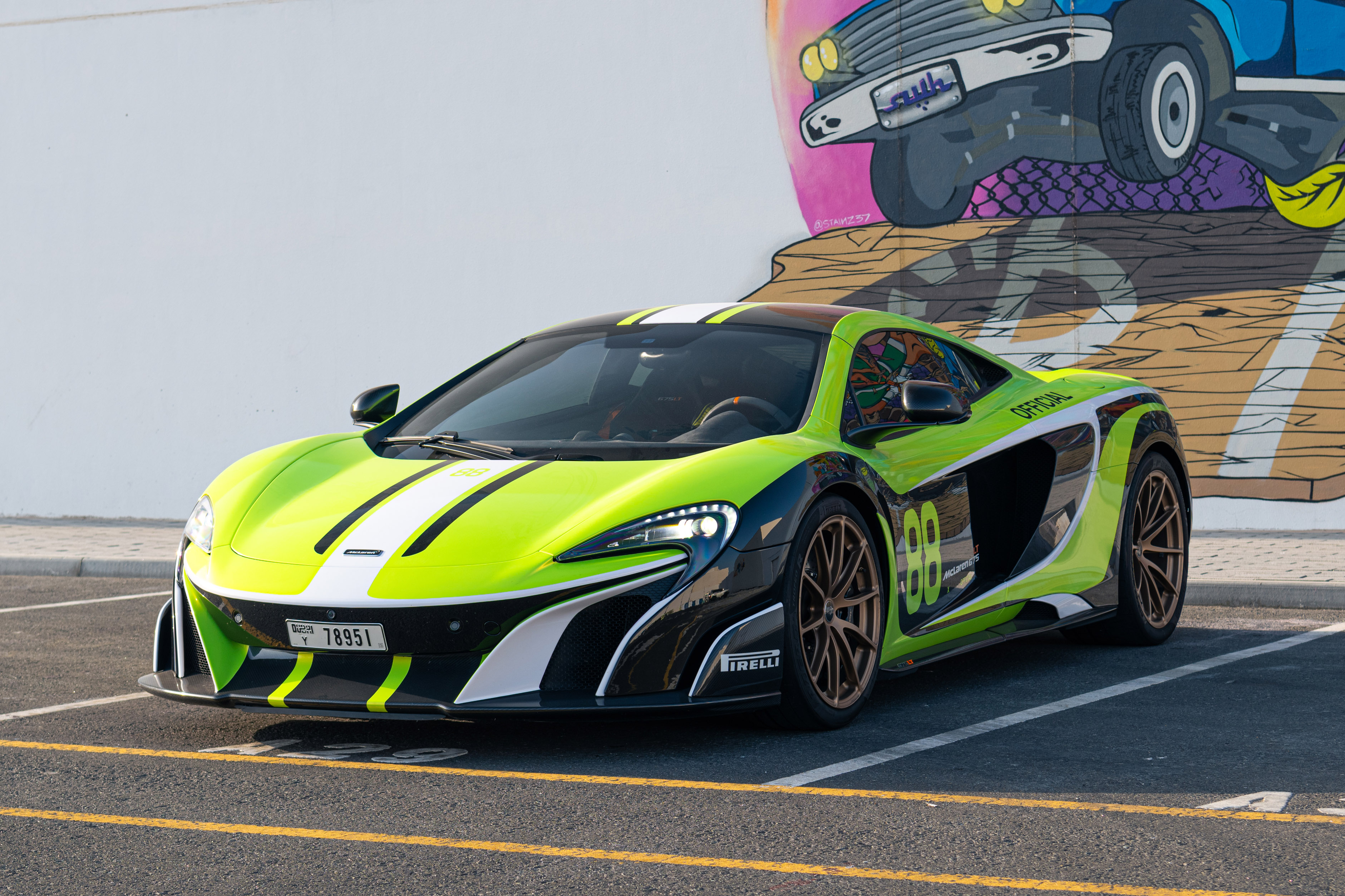 2016 McLaren 675LT