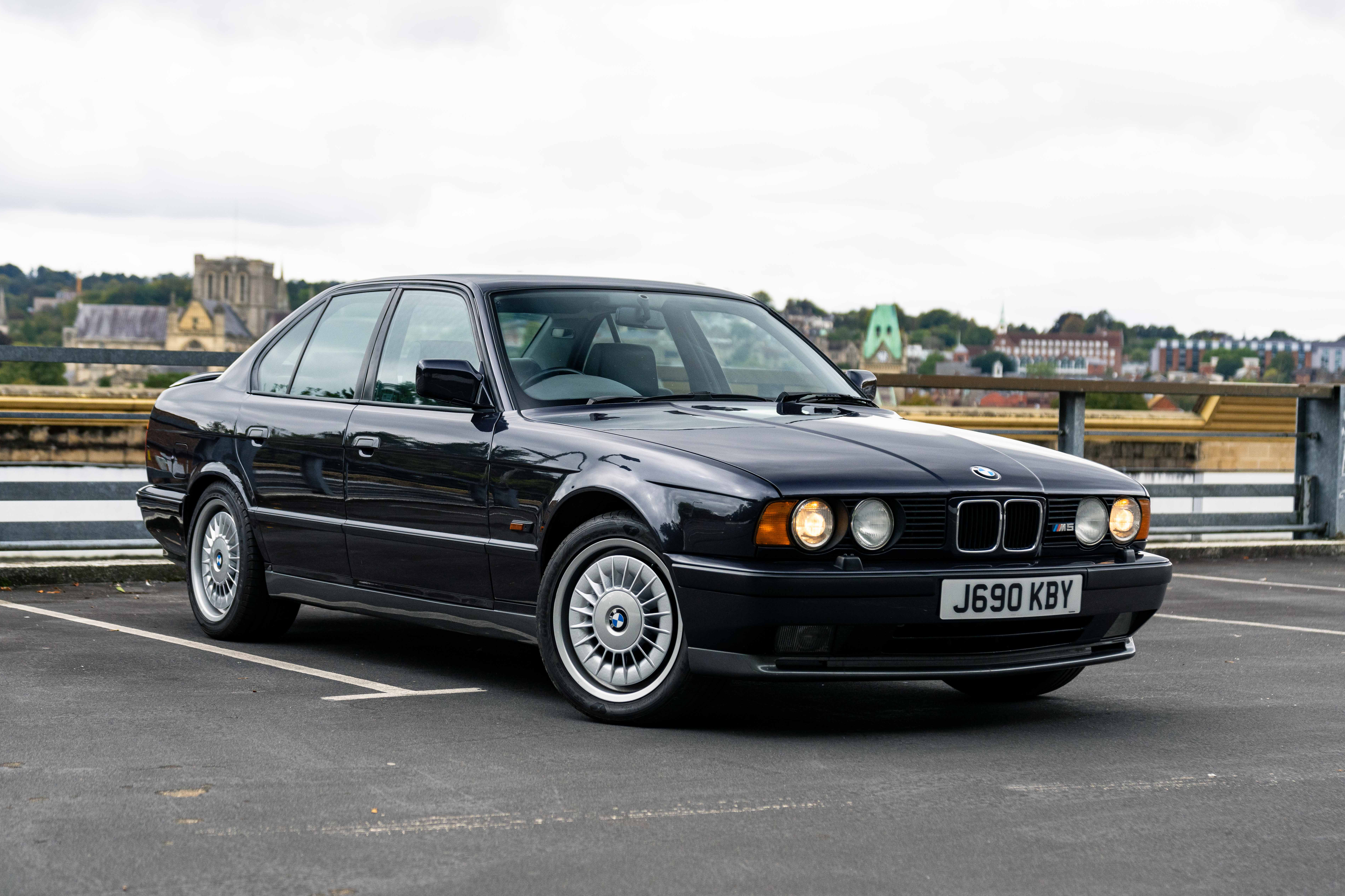 1991 BMW (E34) M5