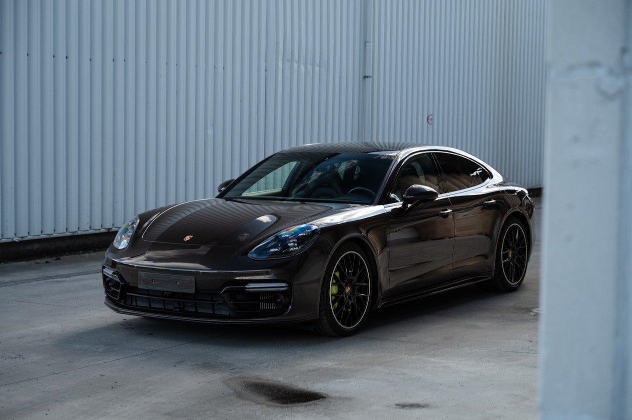 Standard Hood Fender & Mirror Kit | PORSCHE CAYENNE COUPE TURBO S E-HYBRID 2020 Standard Hood Fender & Mirror Kit | PORSCHE CAYENNE COUPE TURBO S E-HYBRID 2020