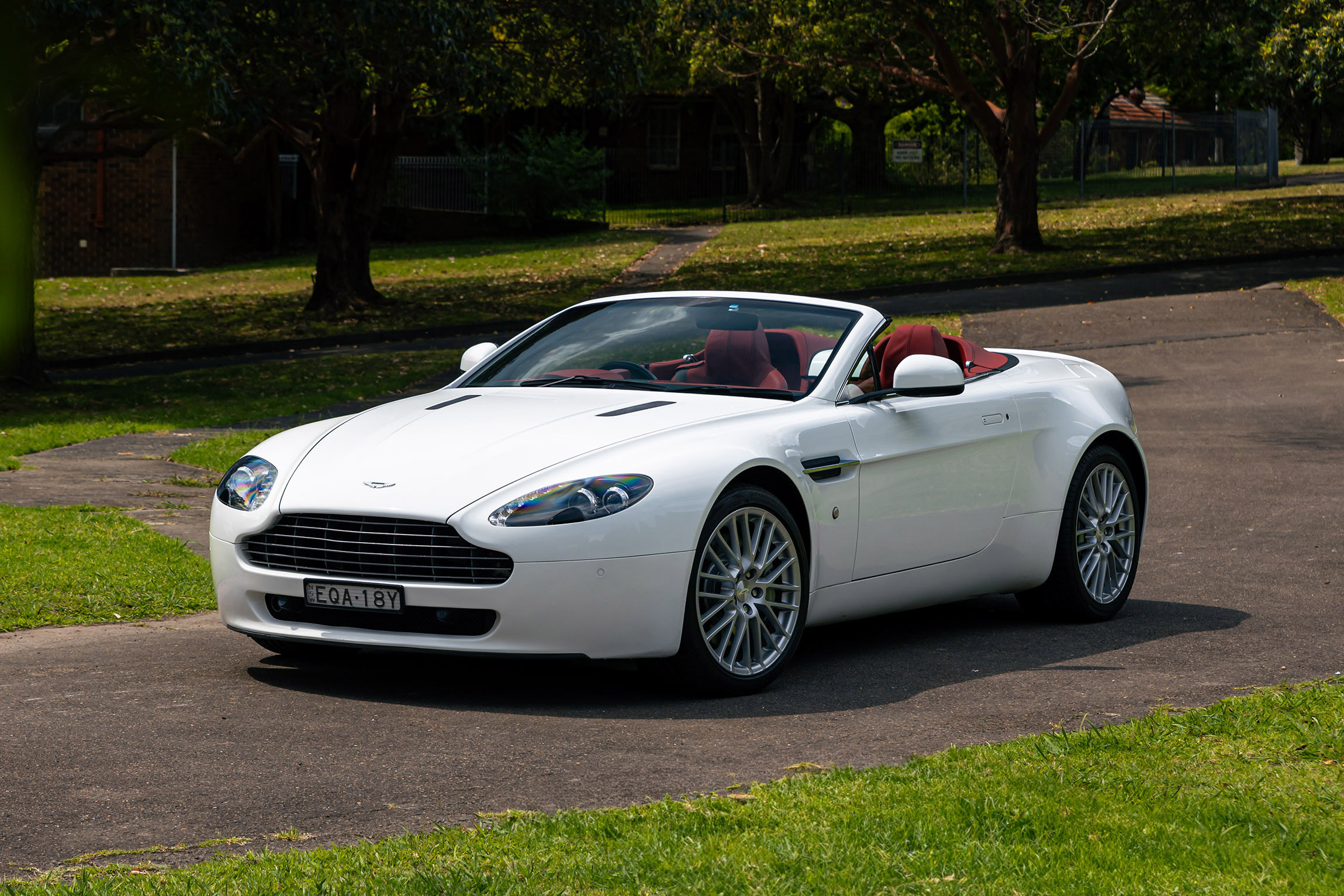 2011 Aston Martin V8 Vantage Roadster