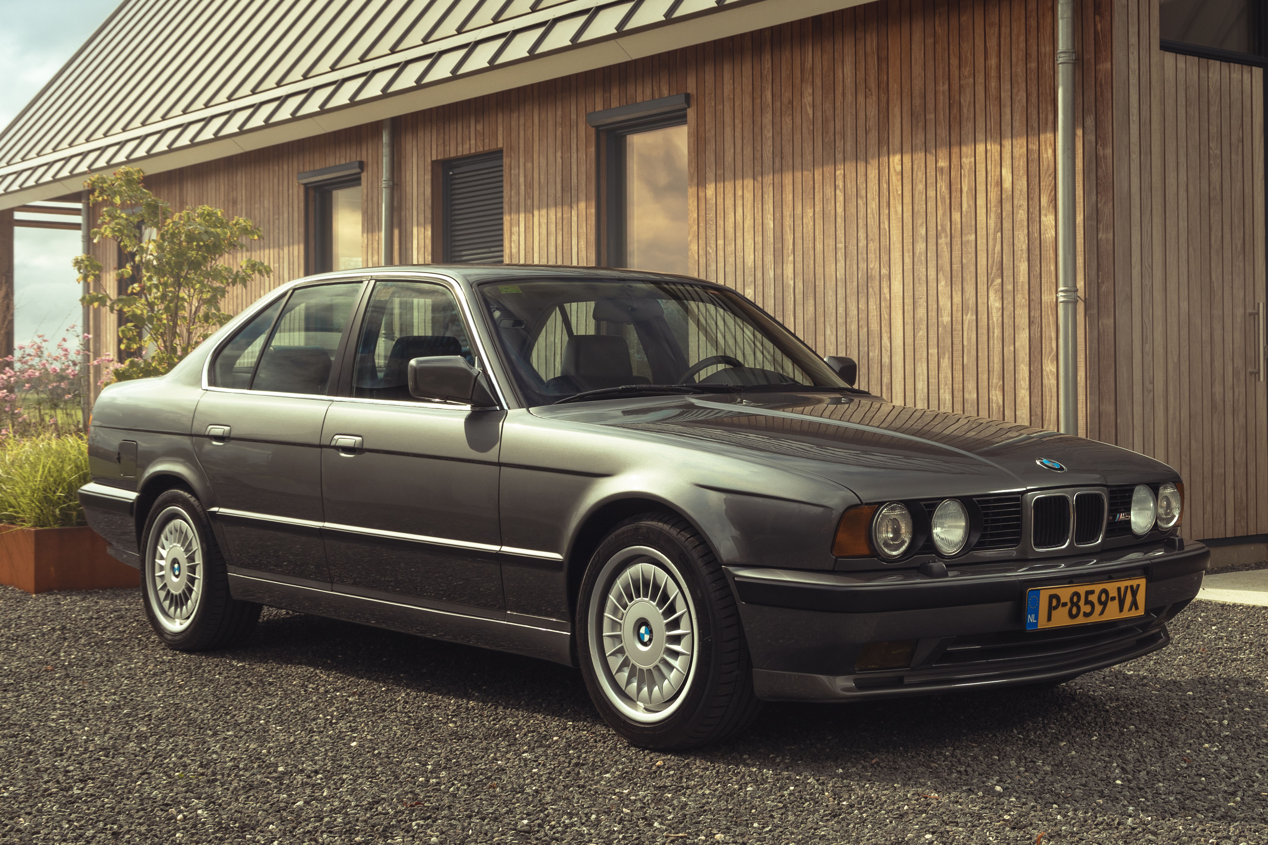 1989 BMW (E34) M5