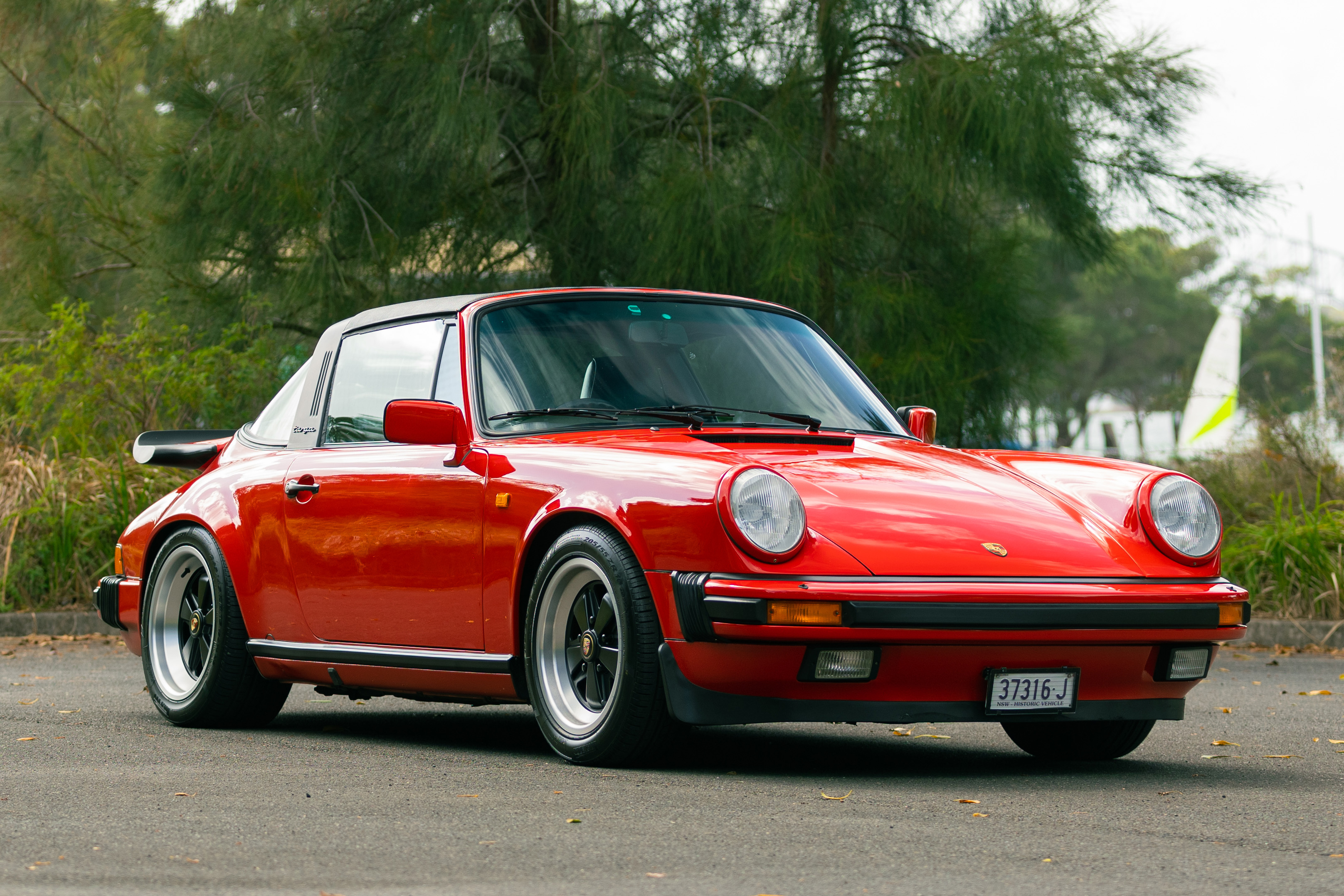 1985 Porsche 911 Carrera 3.2 Targa