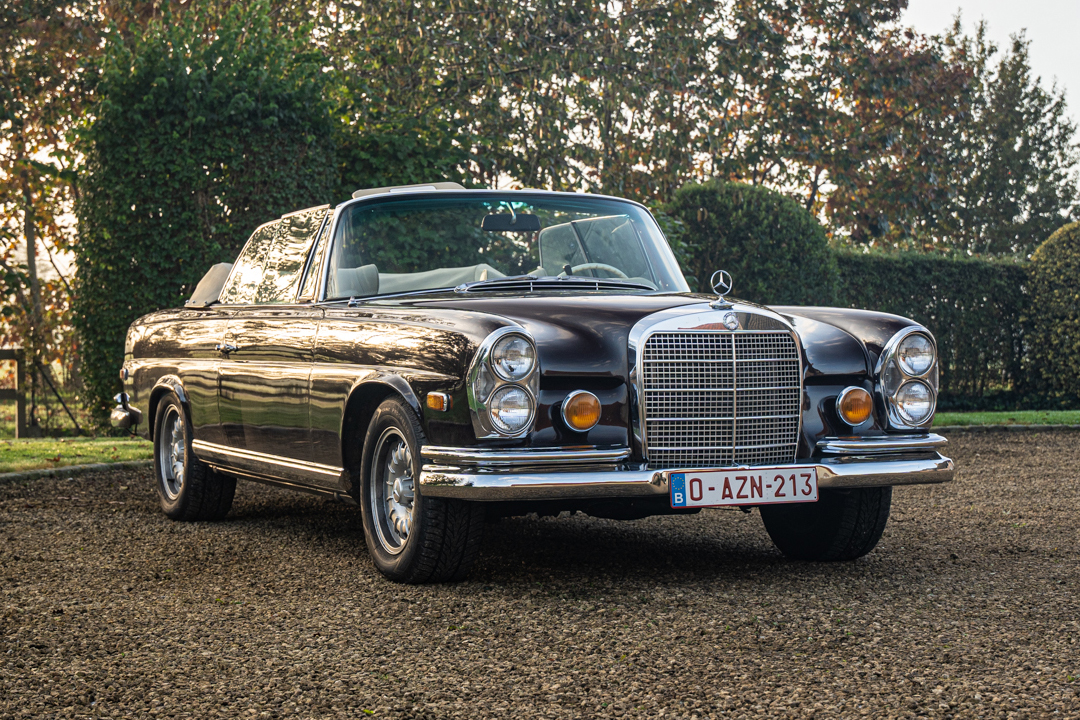 1969 Mercedes-Benz (W111) 280 SE Cabriolet