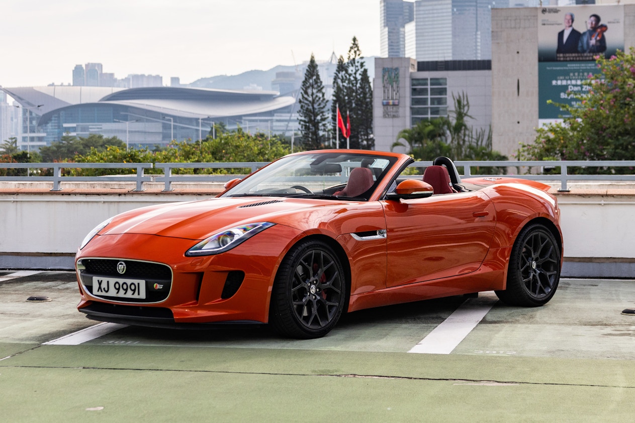 Standard Hood & Mirrors | JAGUAR F-Type CONVERTIBLE S 2019 Standard Hood & Mirrors | JAGUAR F-Type CONVERTIBLE S 2019