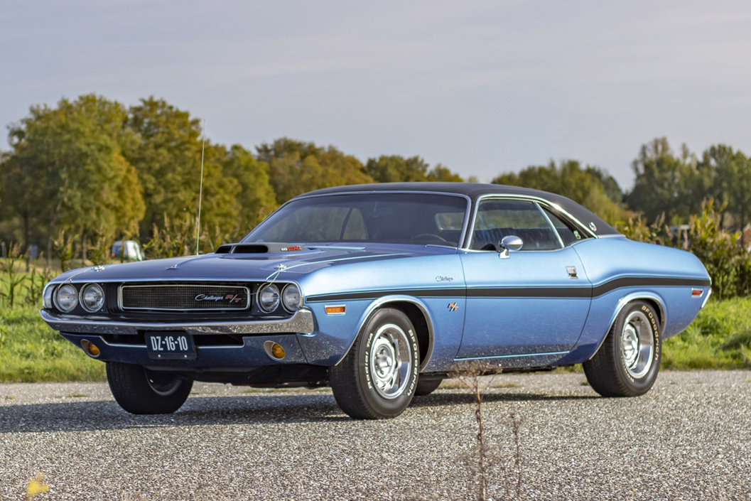 1970 Dodge Challenger R/T - 440 Six Pack Engine