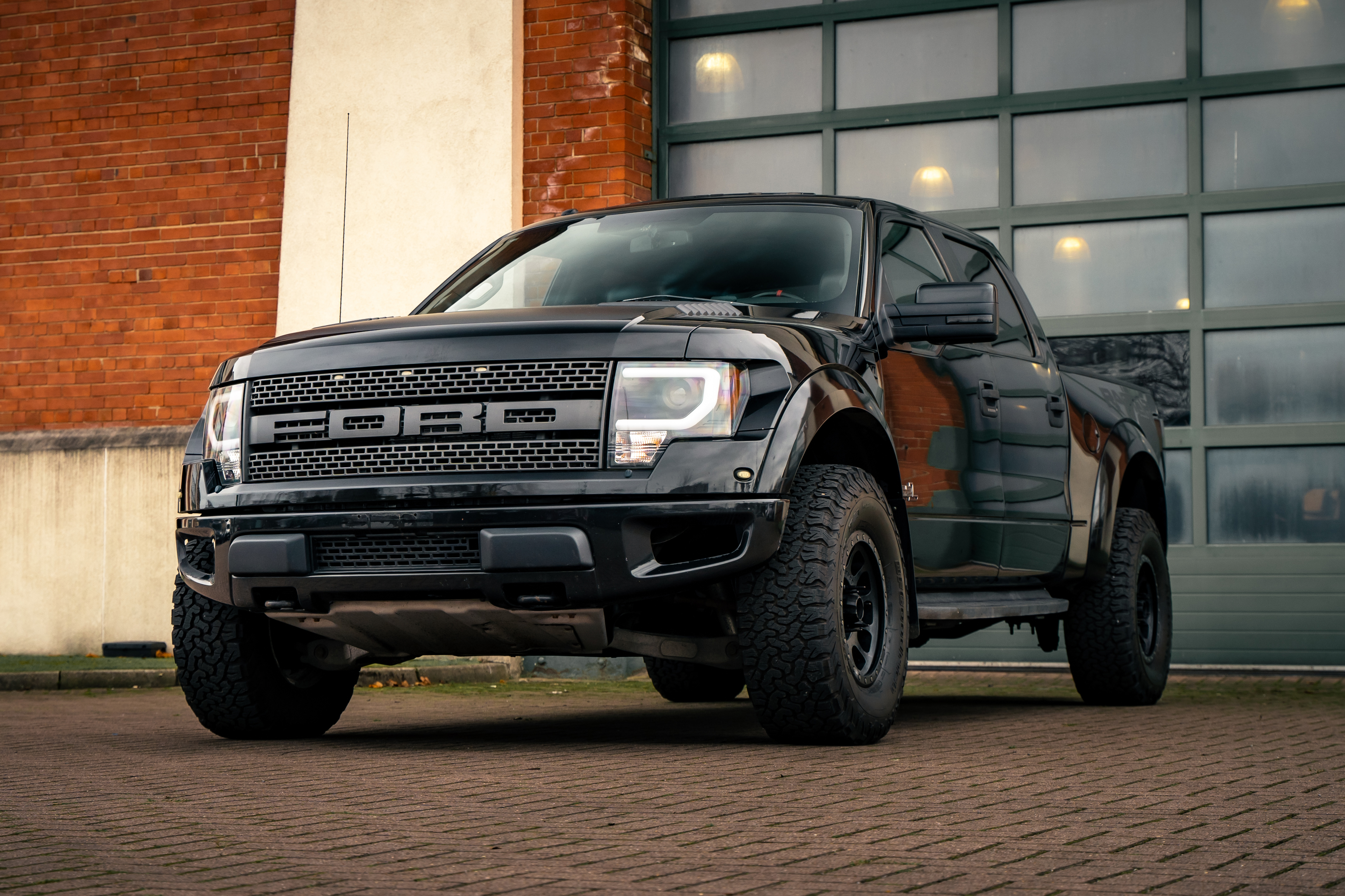 2012 Ford F-150 SVT Raptor Crew Cab - LHD