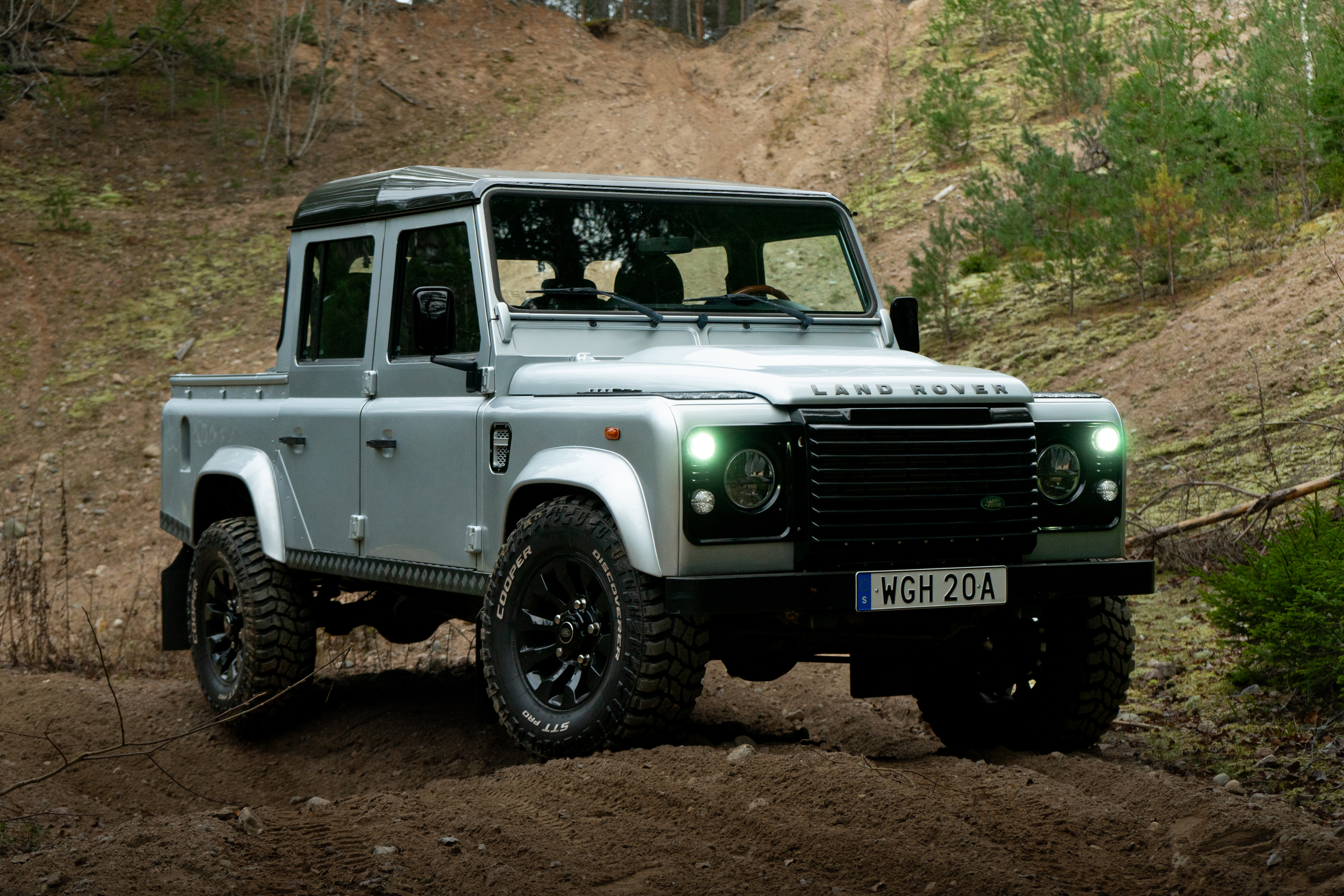 2009 Land Rover Defender 110 Pick Up - VAT Q - 16,799km