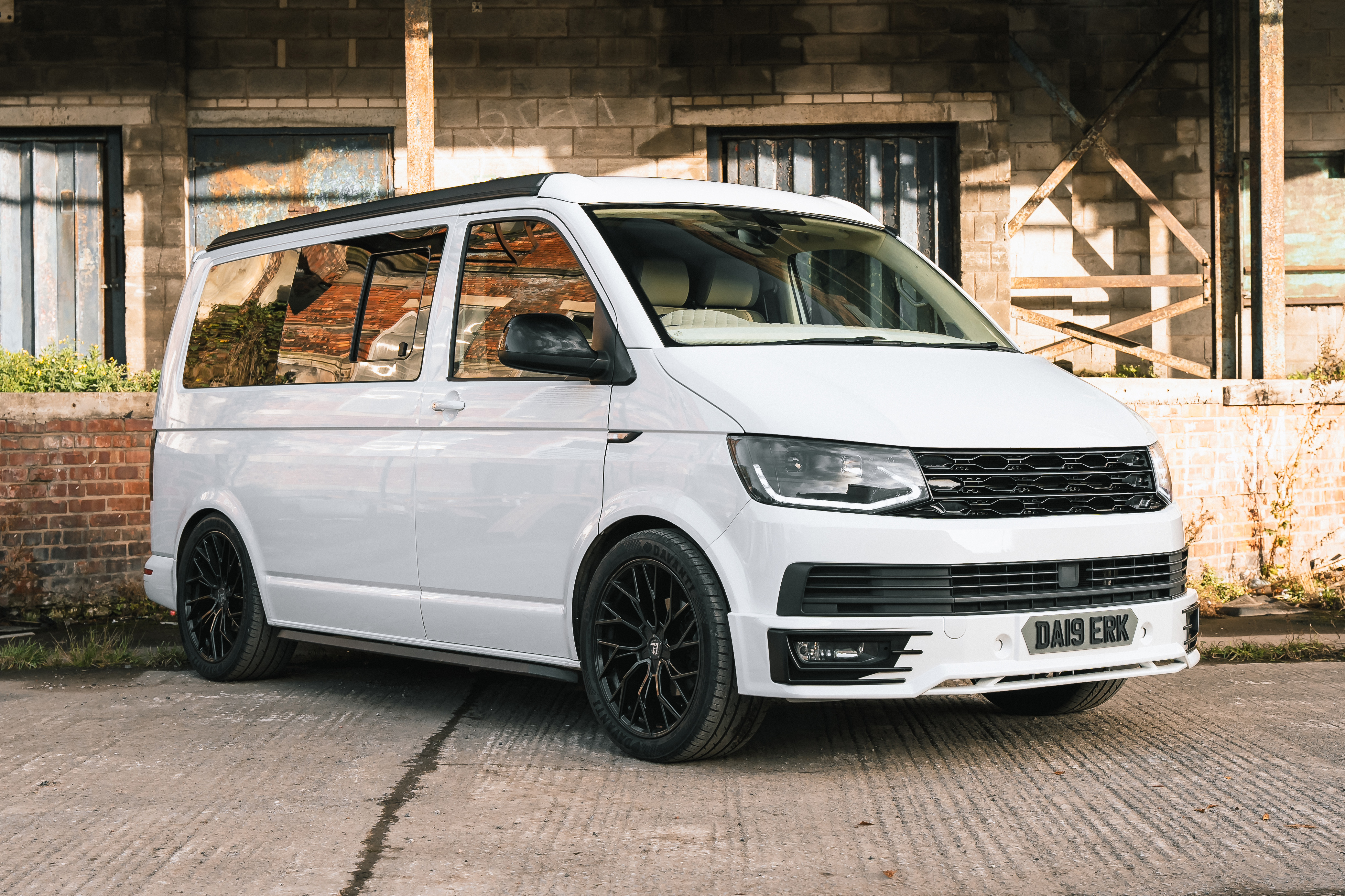 2019 Volkswagen Transporter T6 – Custom