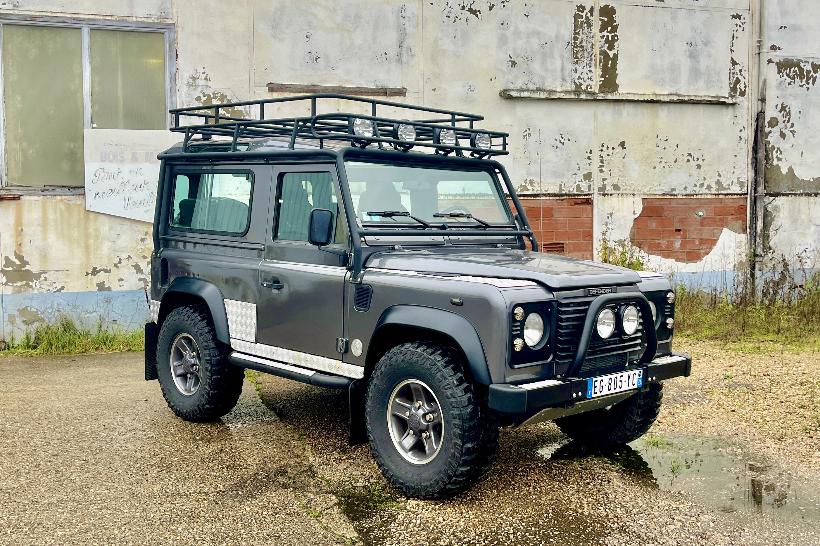 2002 Land Rover Defender 90 'Tomb Raider'