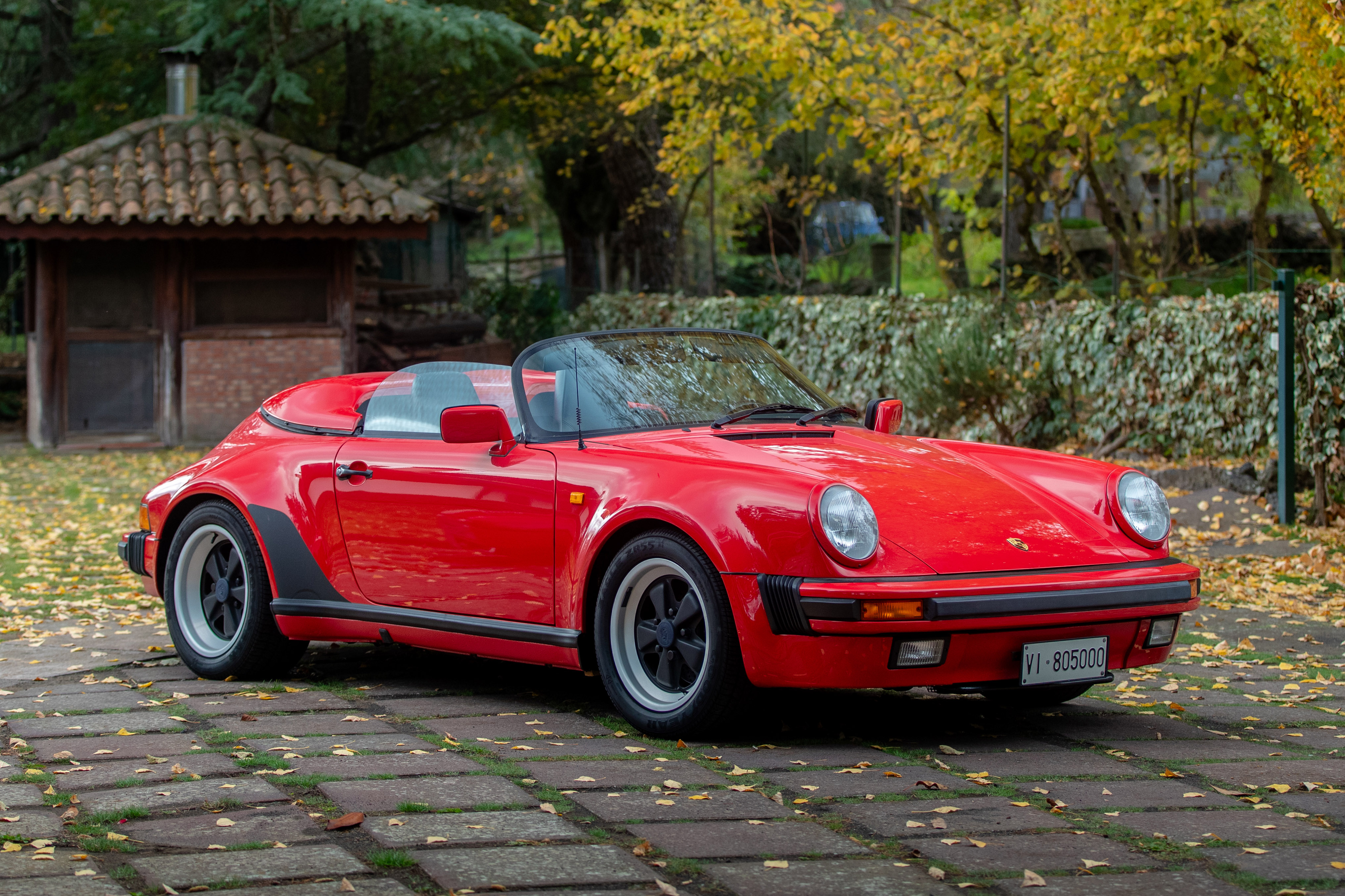 1989 Porsche 911 3.2 Speedster - 23,339 Km