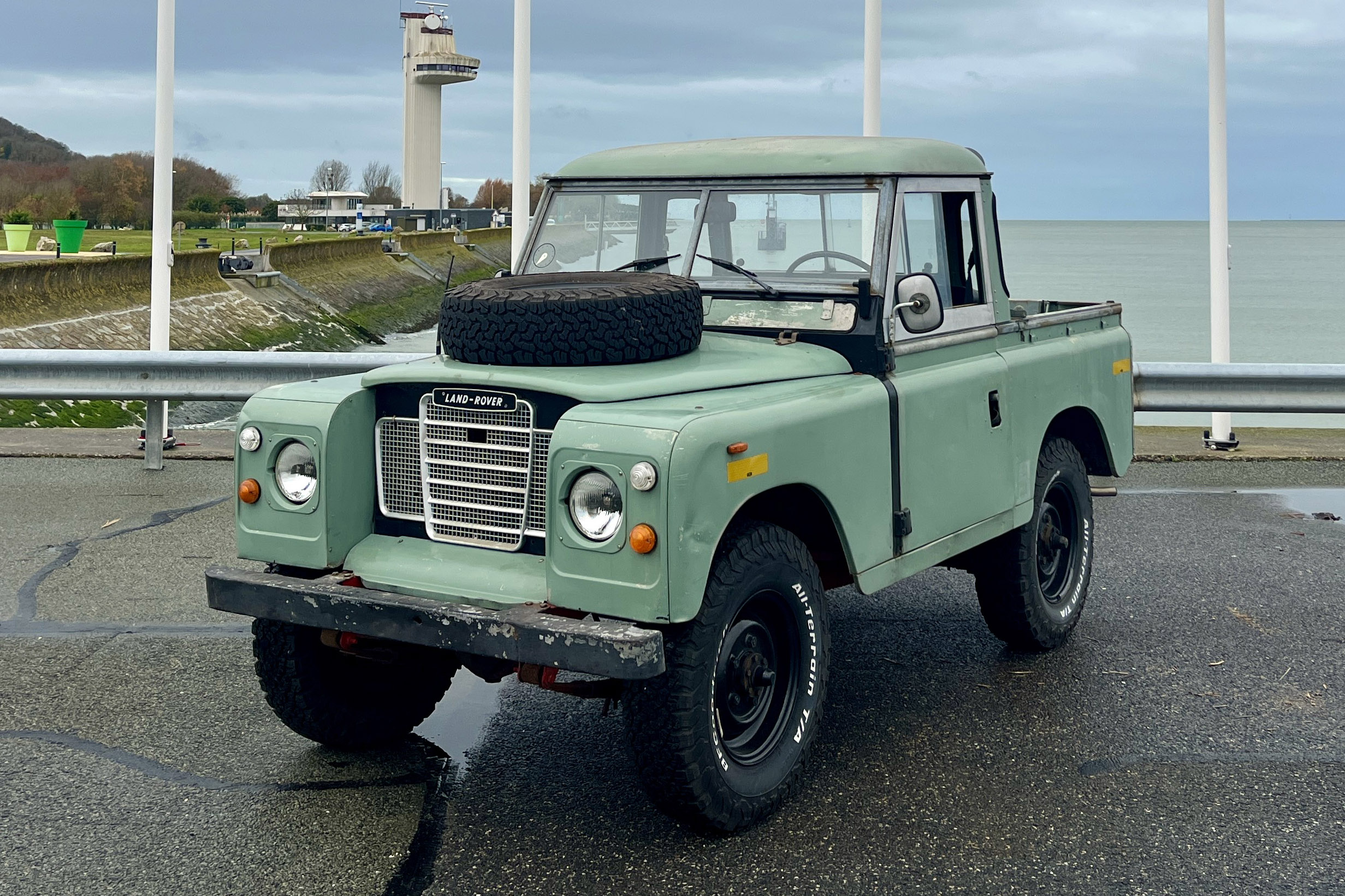 1976 Land Rover Series III 88”