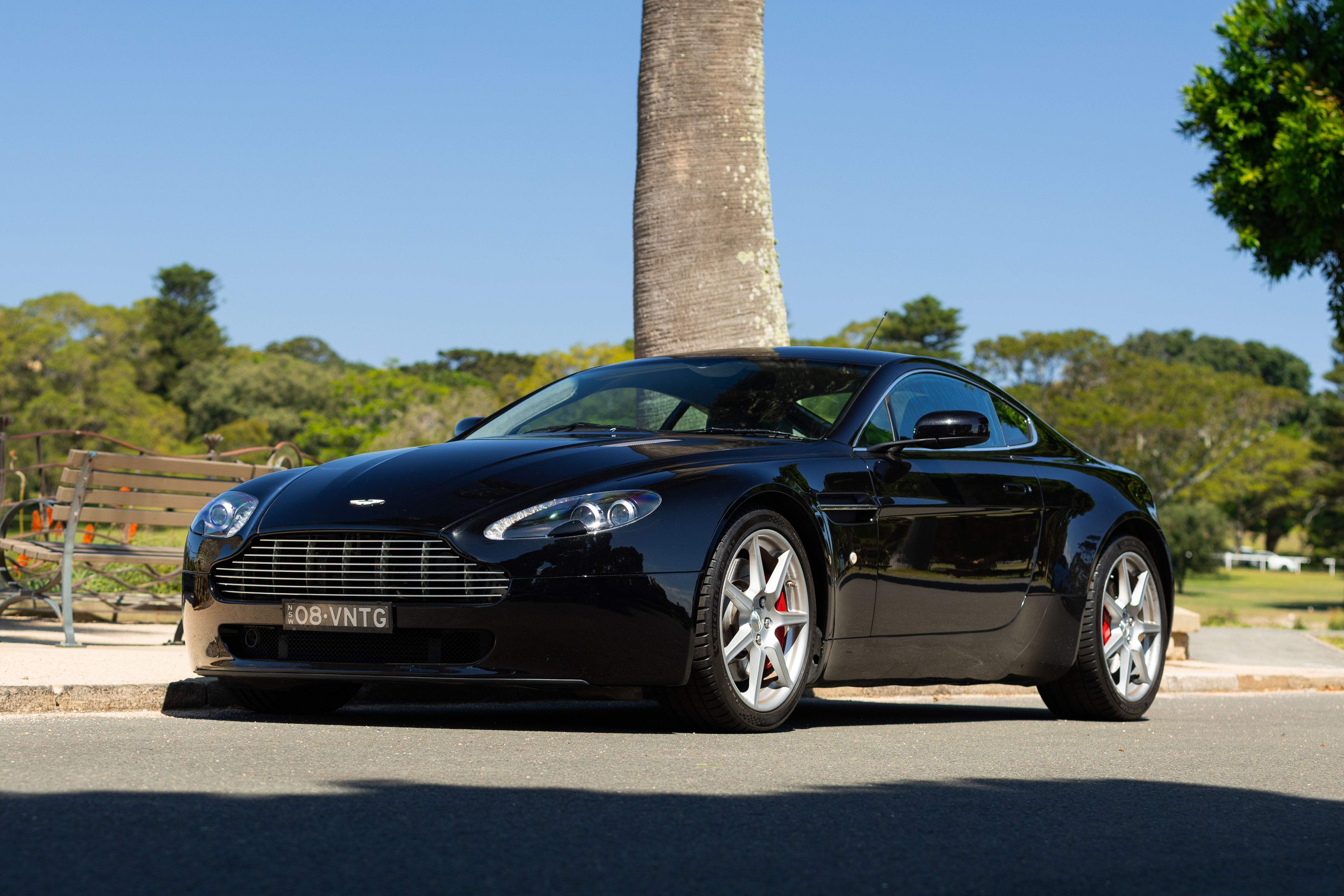 2006 Aston Martin V8 Vantage - Manual