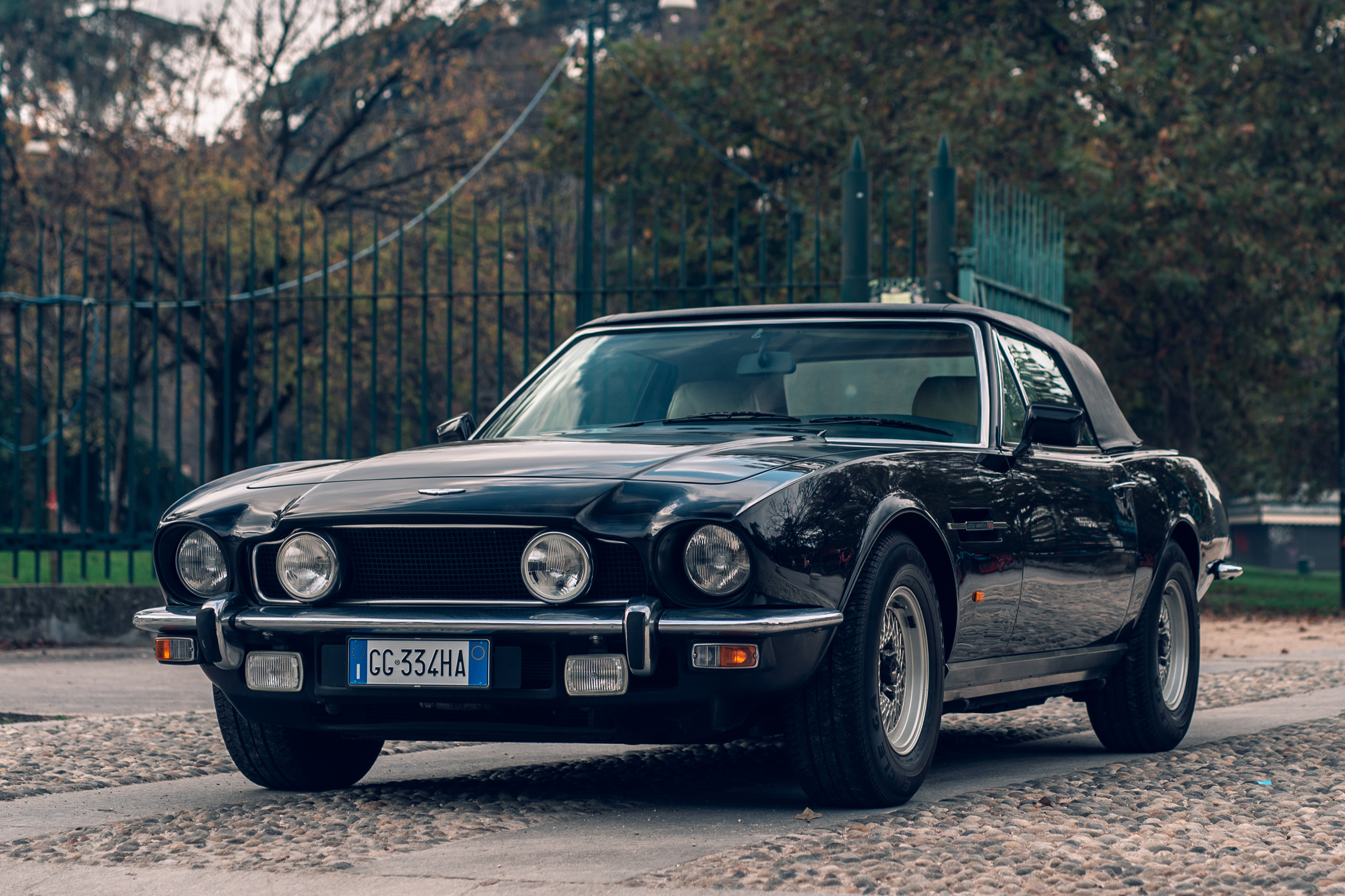 1987 Aston Martin V8 Volante – Manual - 31,325 Km