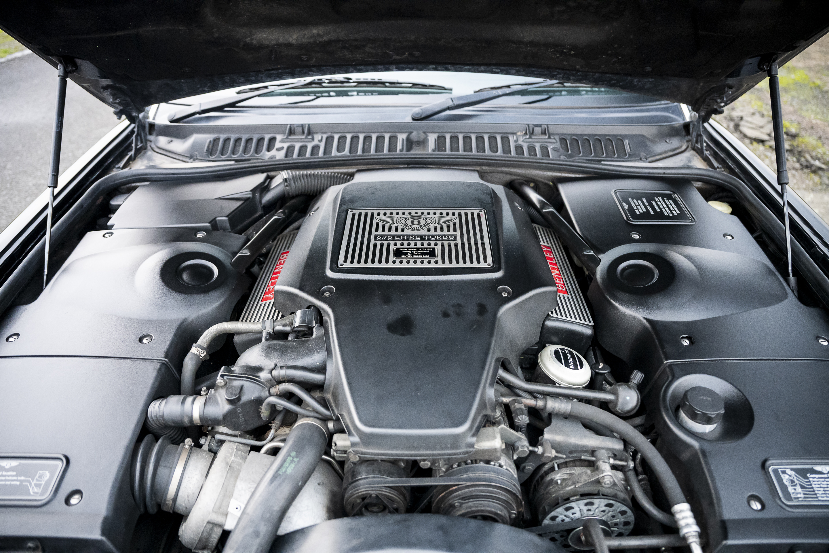 2001 Bentley Arnage - Le Mans Series for sale by auction in Leicester,  Leicestershire, United Kingdom, image size:1263x842