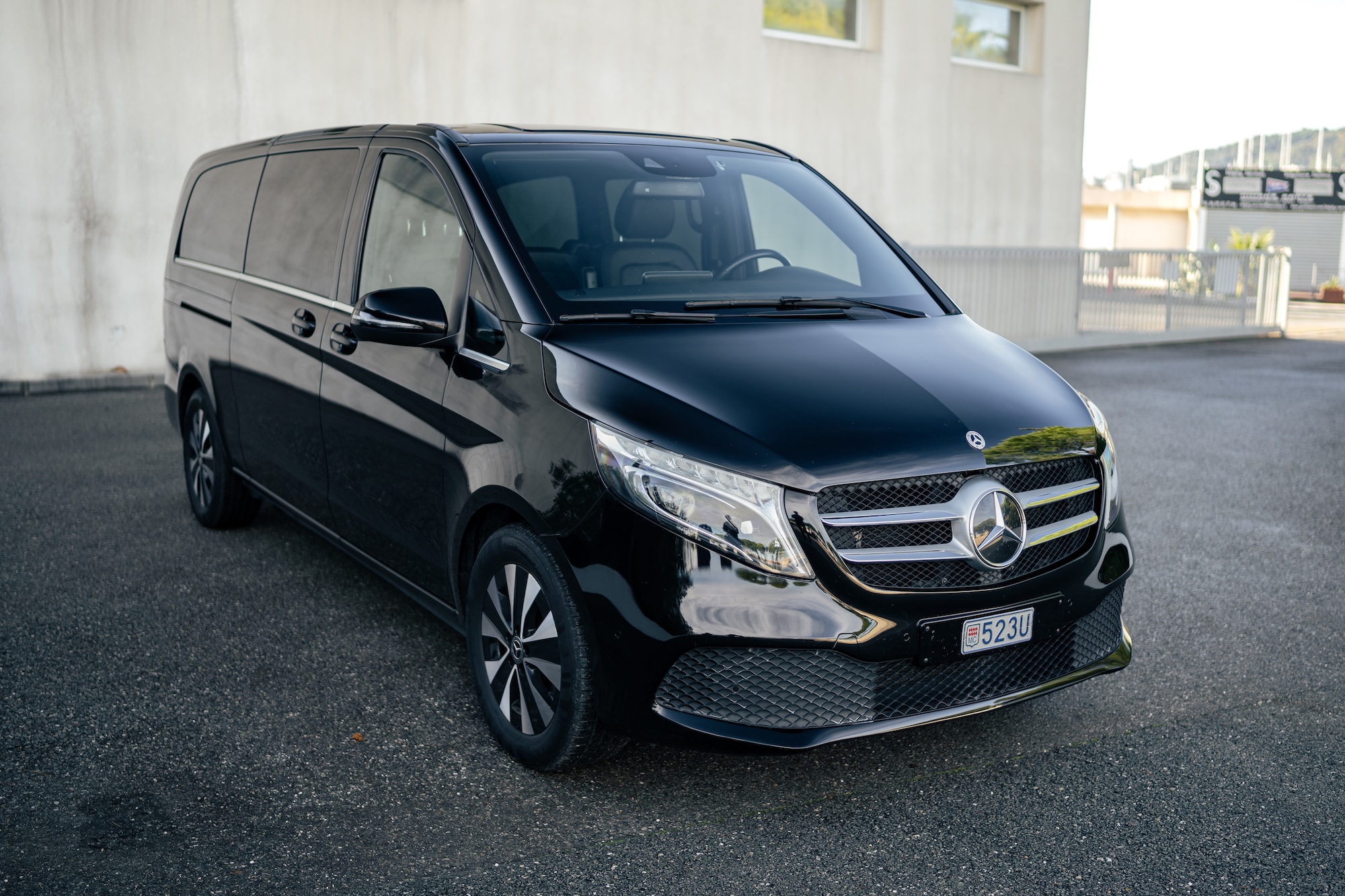 2022 Mercedes-Benz V300d Avantgarde Extra Long