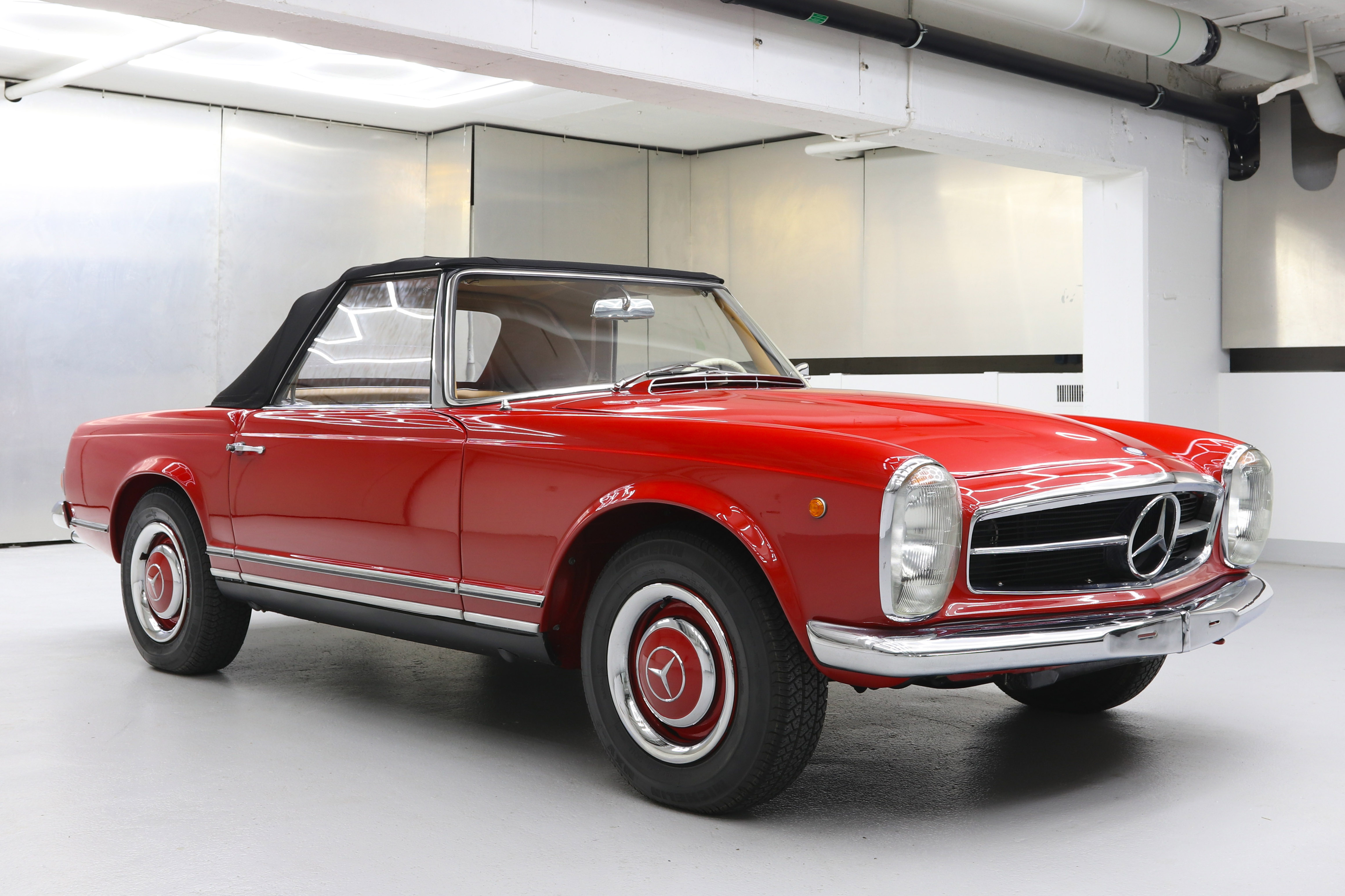 1963 Mercedes-Benz 230 SL Pagoda