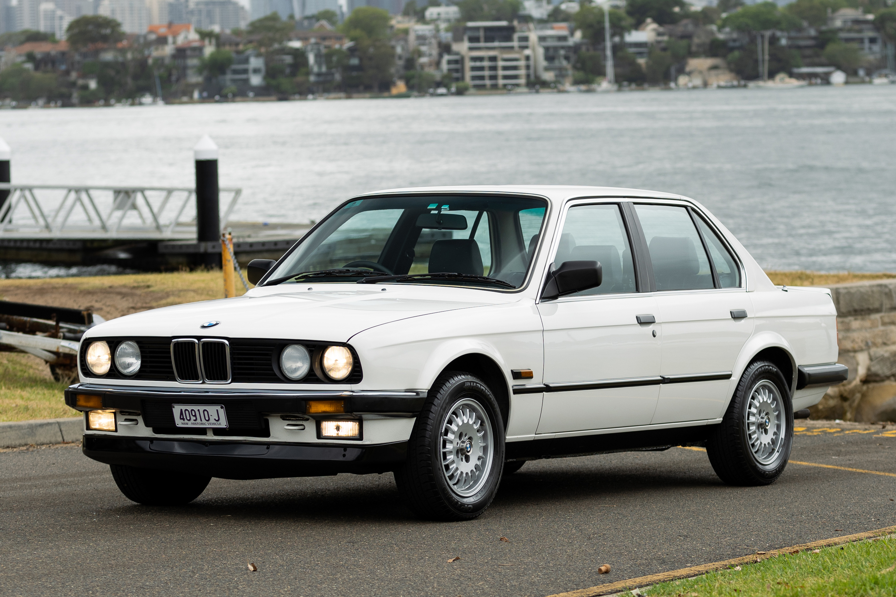 1986 BMW (E30) 325E