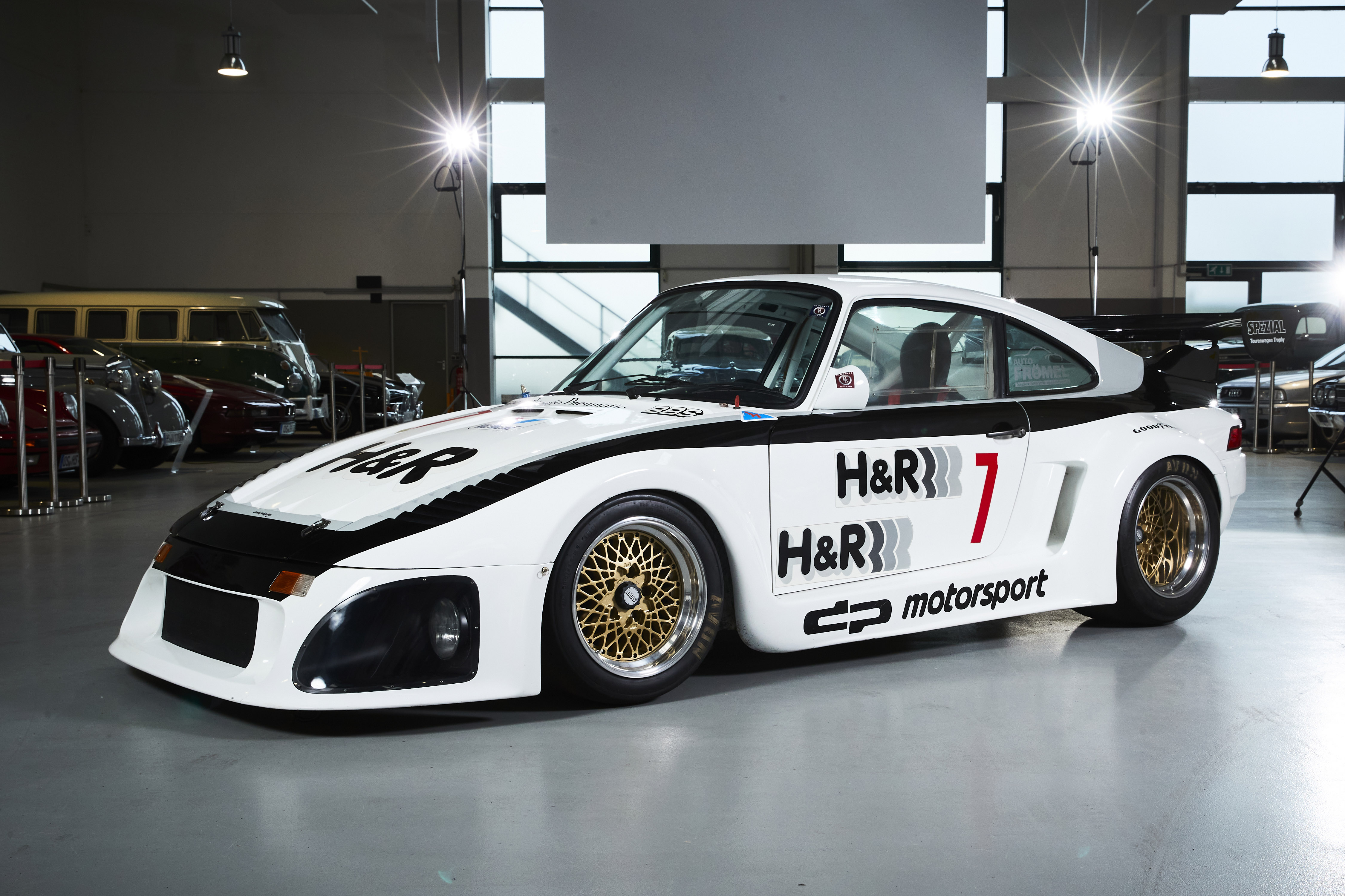 1977 Porsche 930 Turbo - DP Motorsport 935-II - Race Car