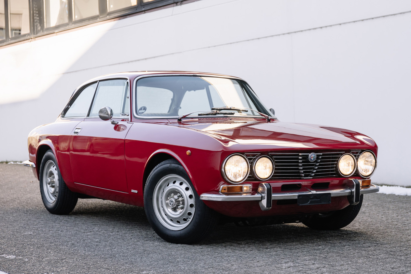 1974 Alfa Romeo GT 1600 Junior