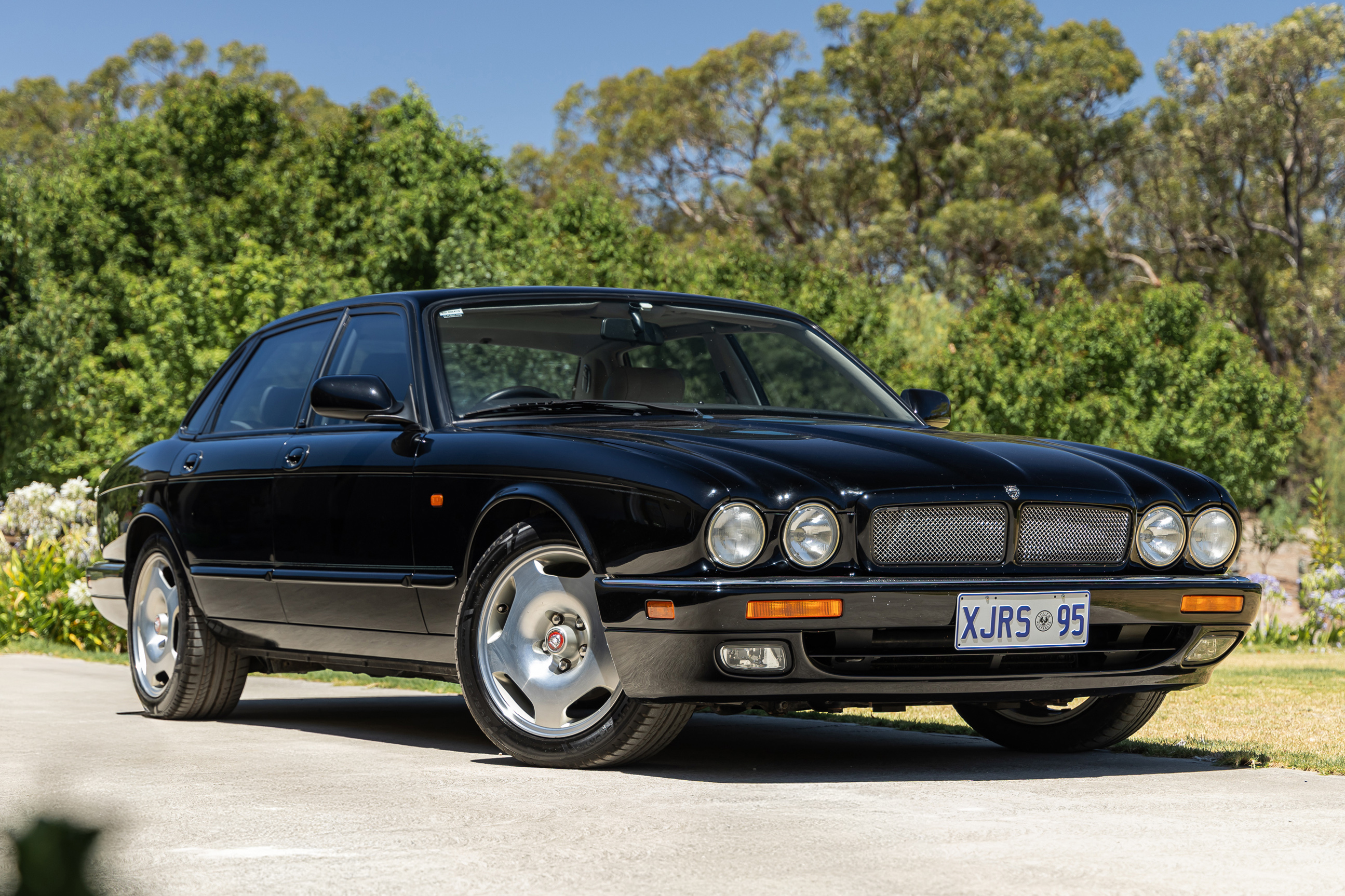 1995 Jaguar XJR