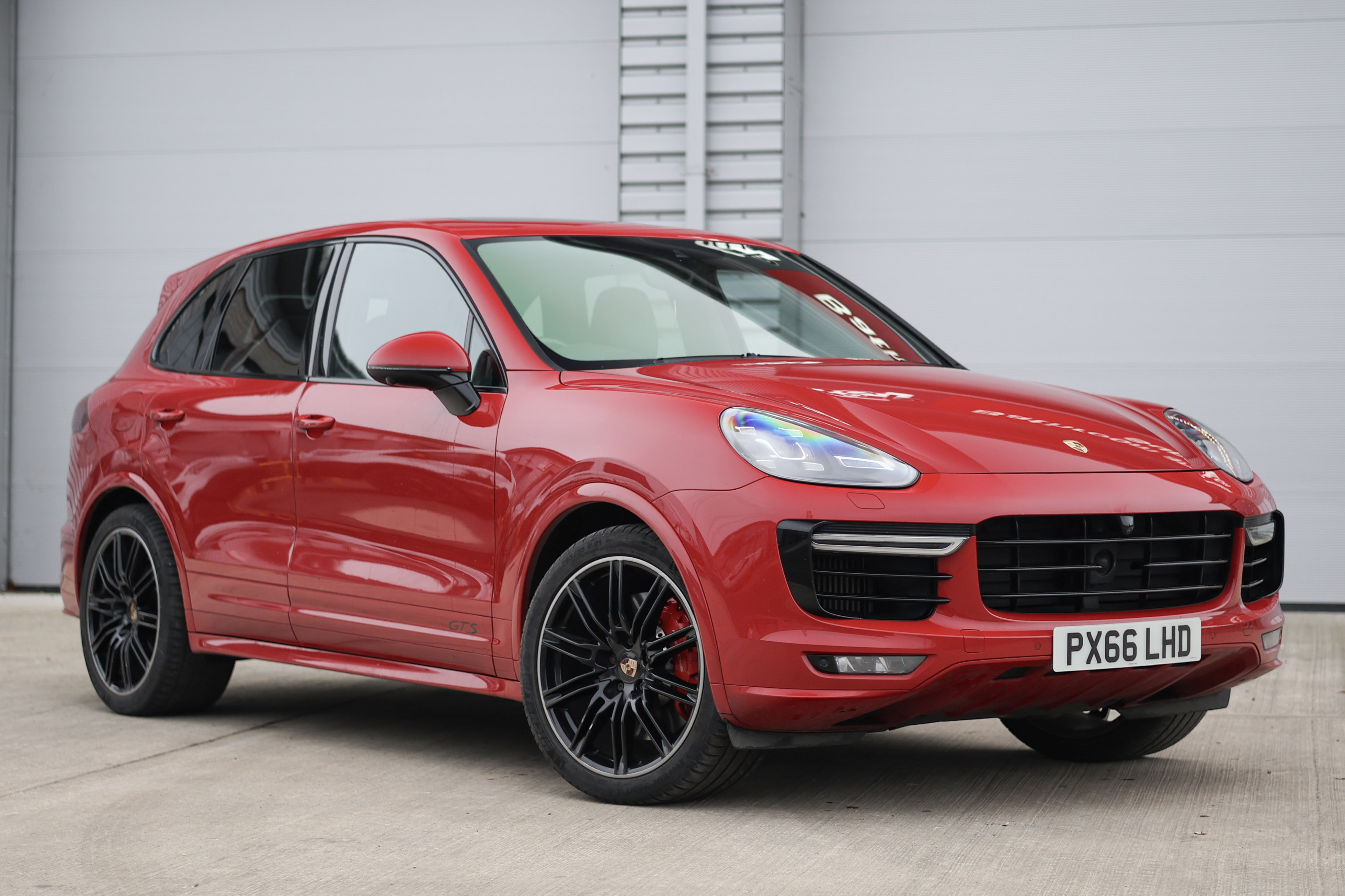 2016 Porsche Cayenne GTS