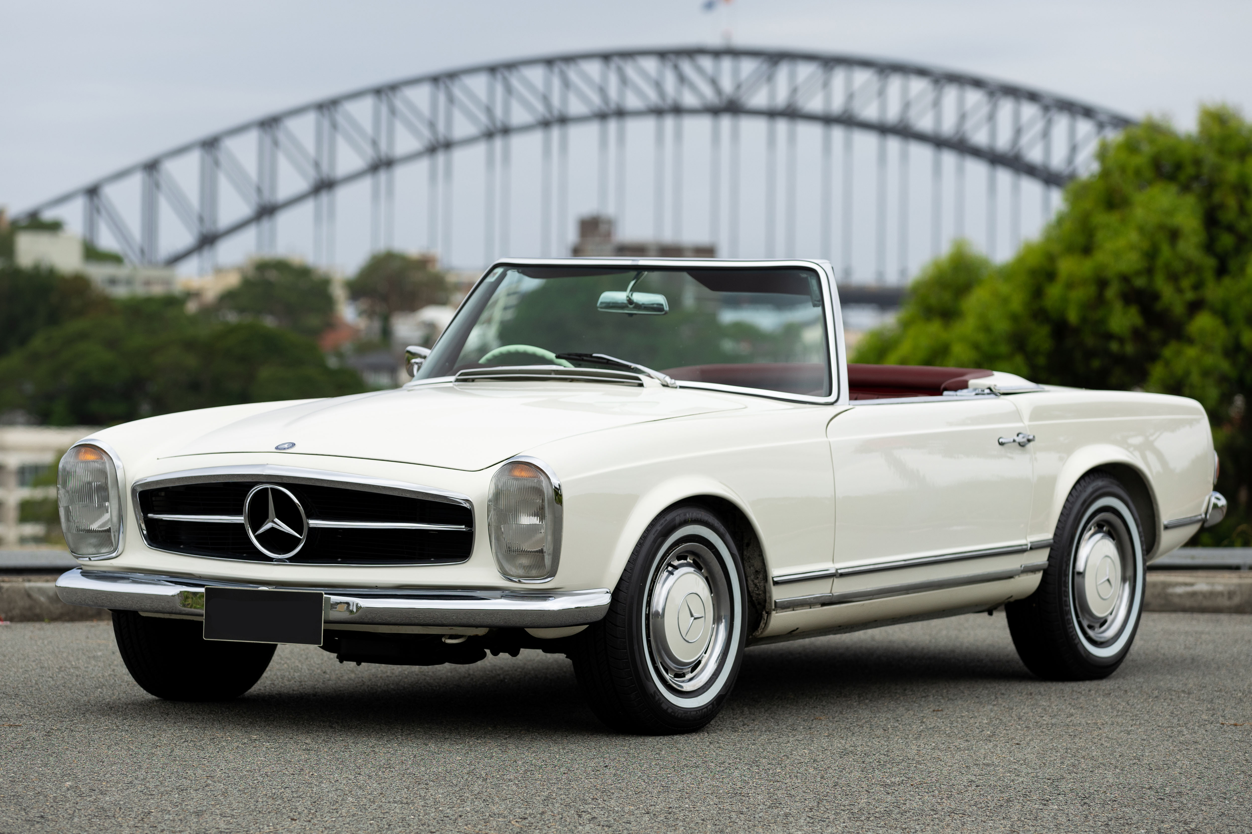 1965 Mercedes-Benz 230 SL Pagoda