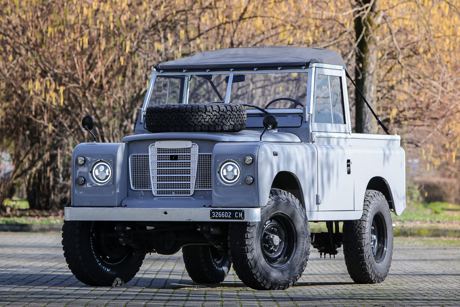 1982 Land Rover Series III 88"