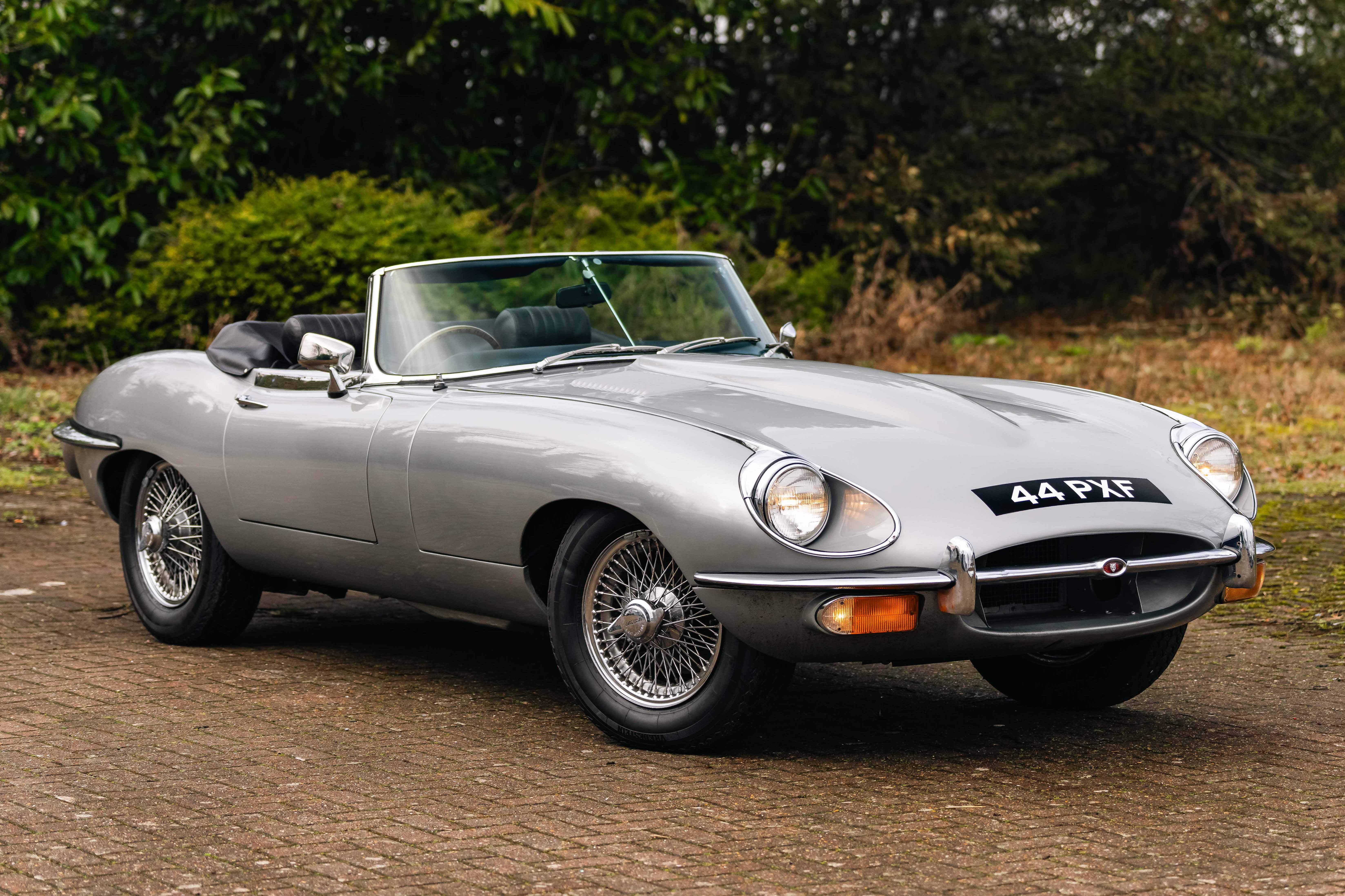 1969 Jaguar E-Type Series 2 4.2 Roadster