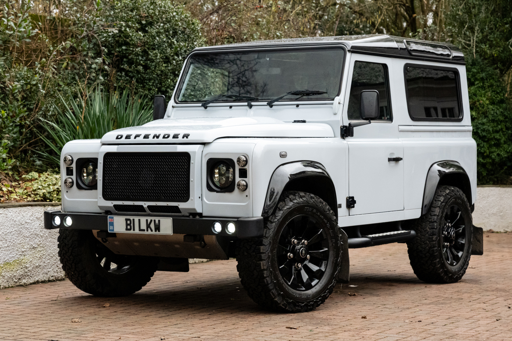 2015 Land Rover Defender 90 XS Landmark Edition