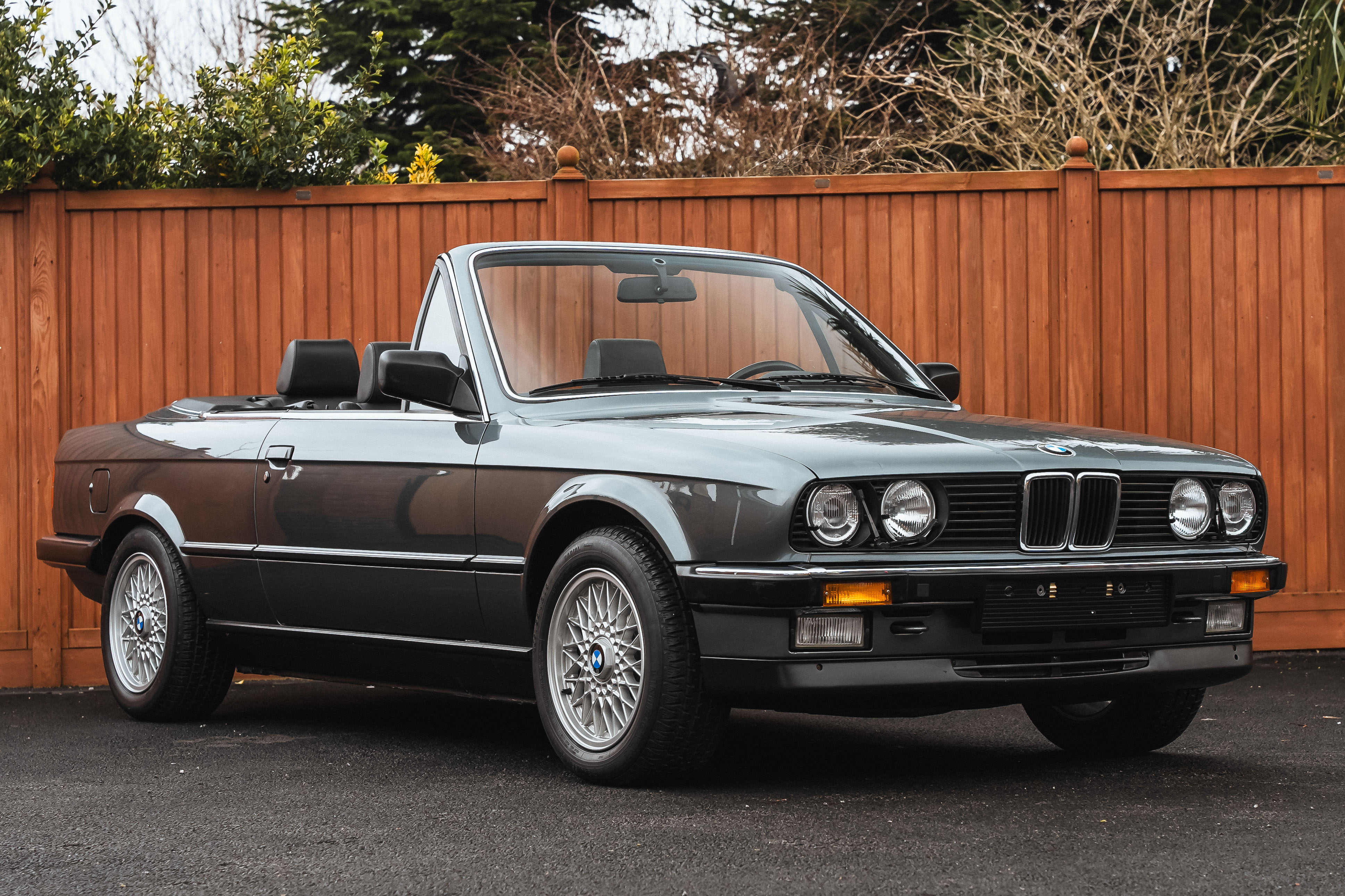 1989 BMW (E30) 325i Convertible - LHD