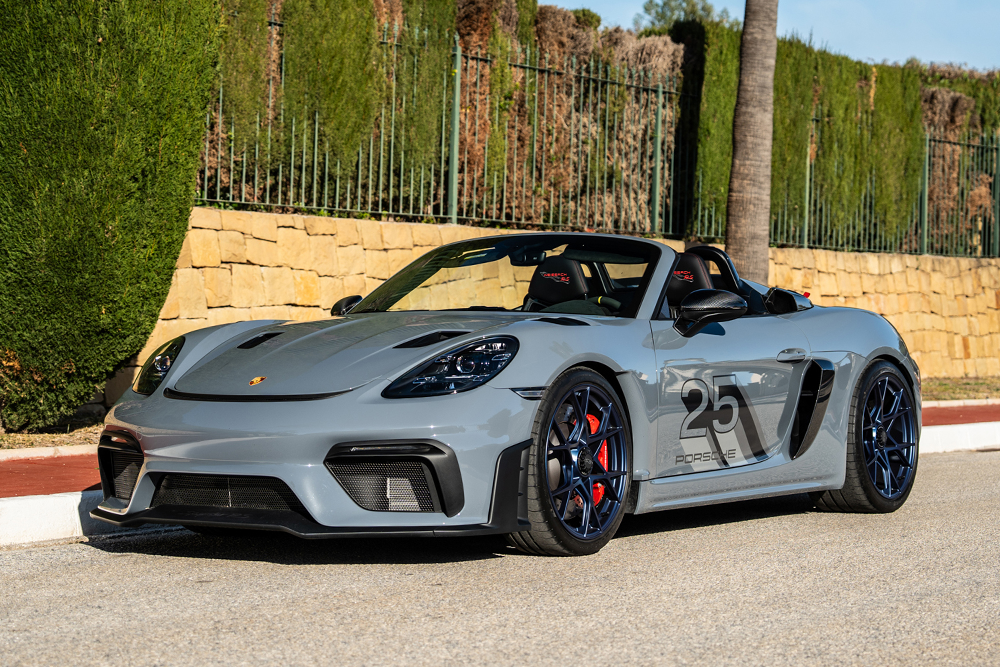 2024 Porsche 718 Spyder RS Weissach Pack