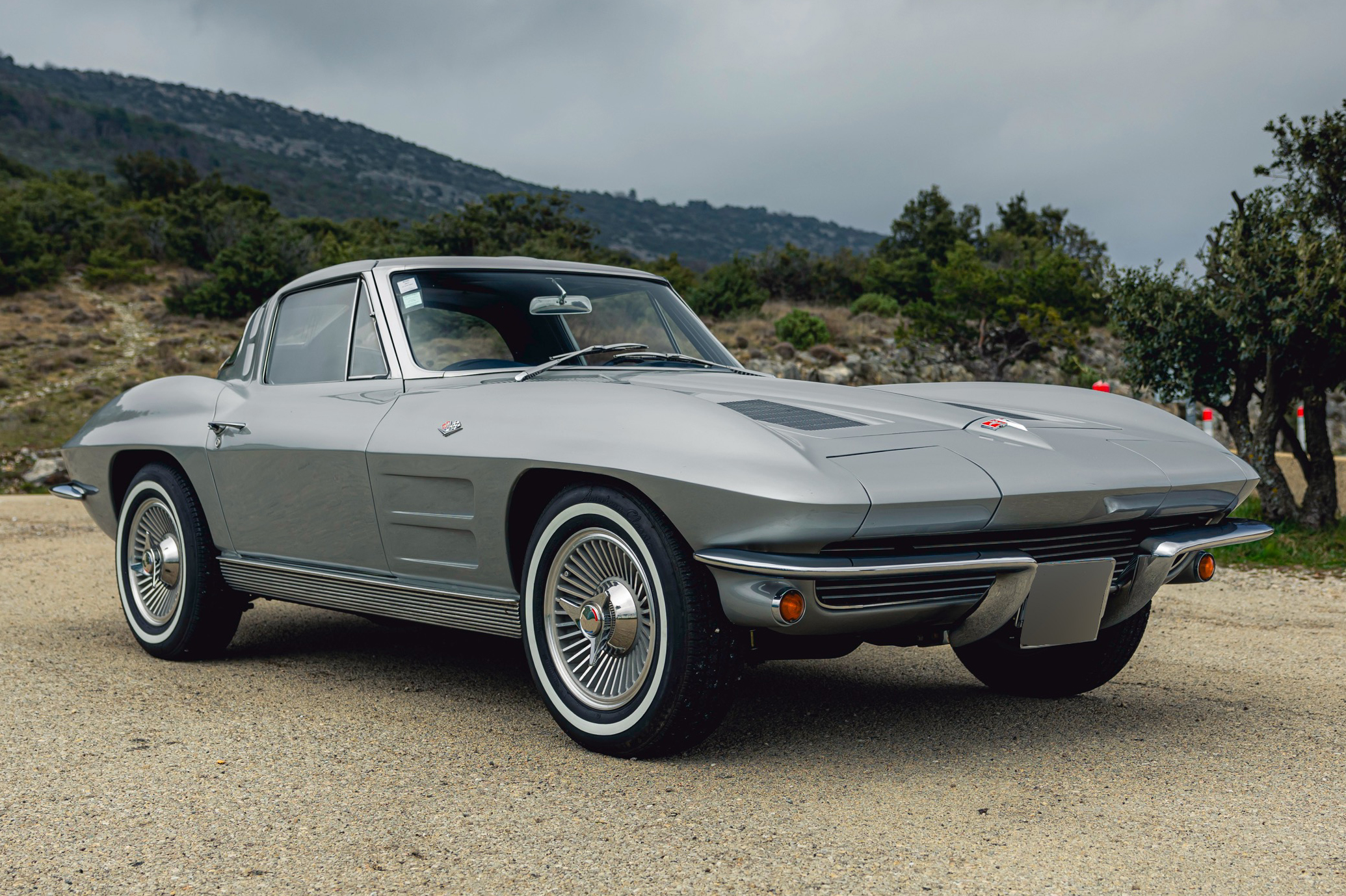 1962 Chevrolet Corvette Sting Ray (C2) Coupe Split Window